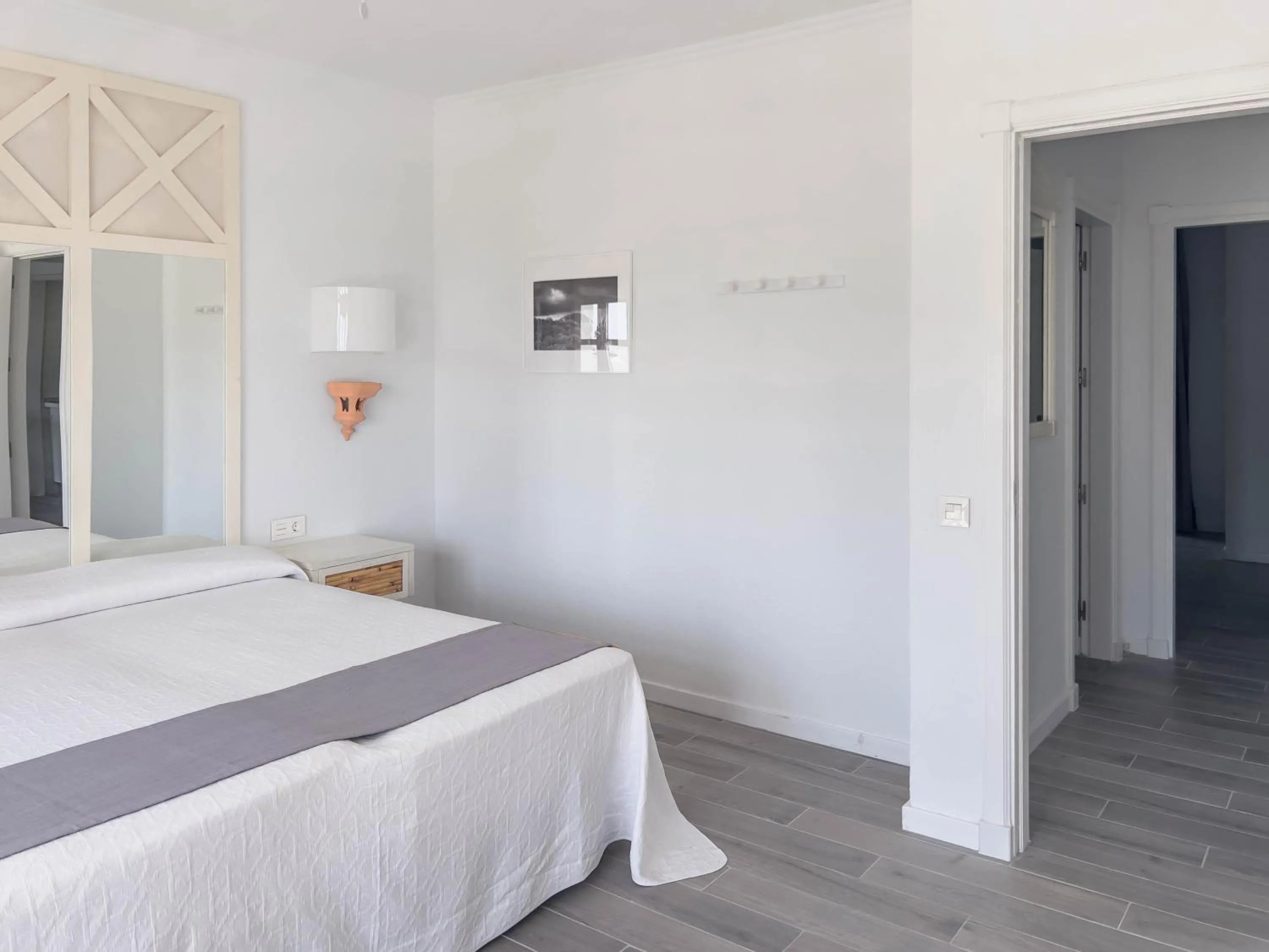 Bedroom, Bed in Apartamentos Parque del Sol