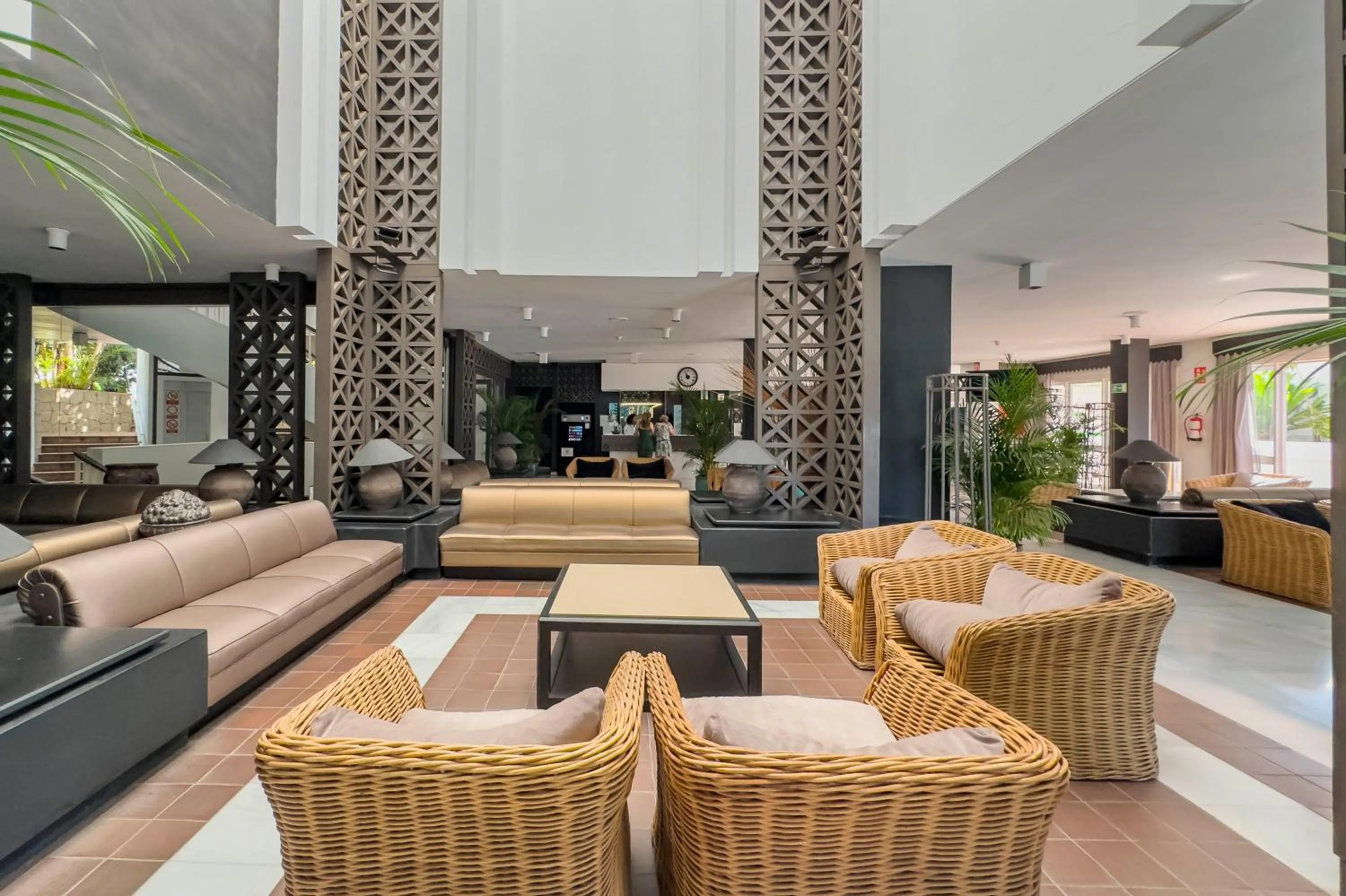 Lobby or reception in Apartamentos Parque del Sol