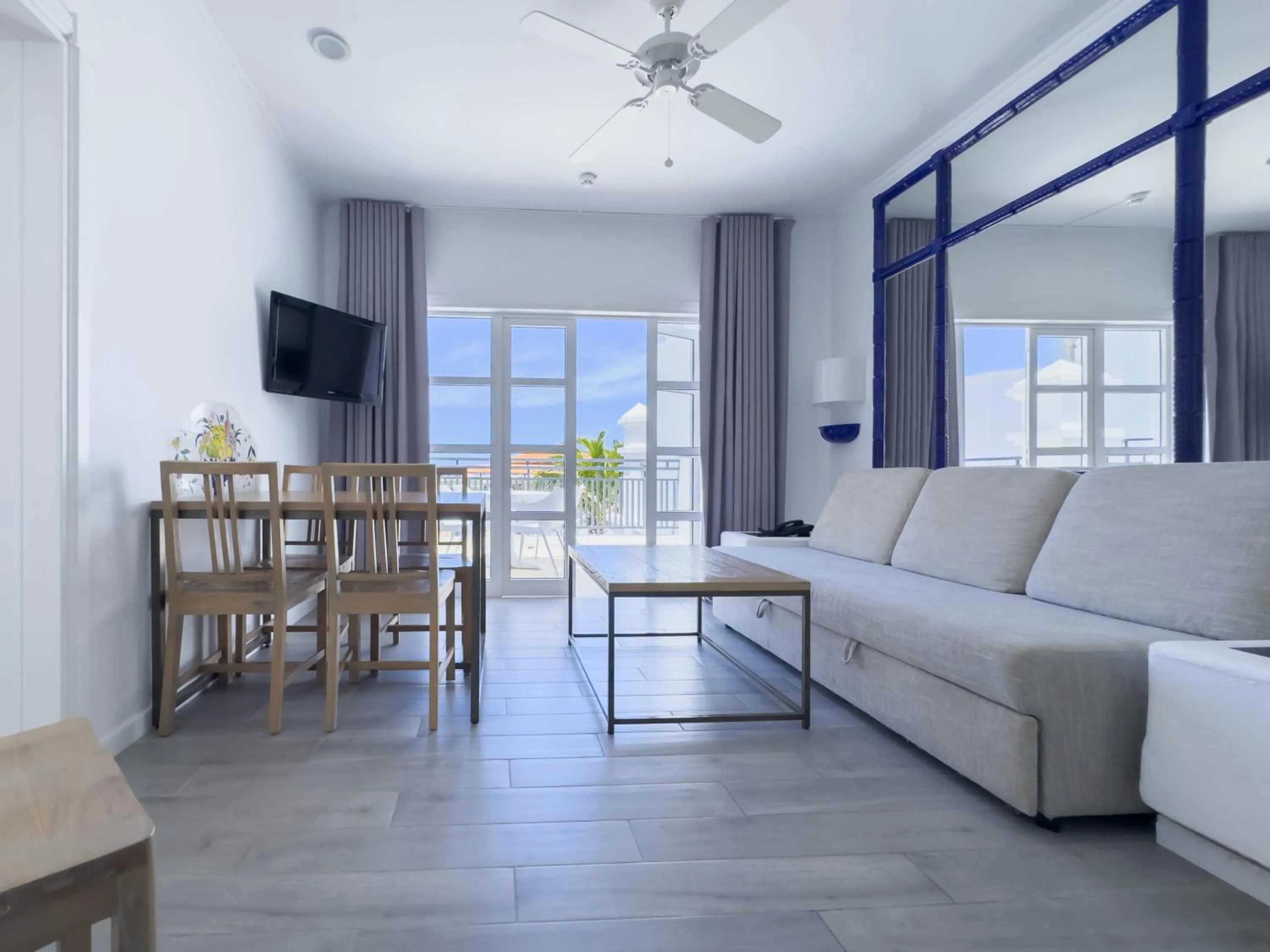 Living room in Apartamentos Parque del Sol