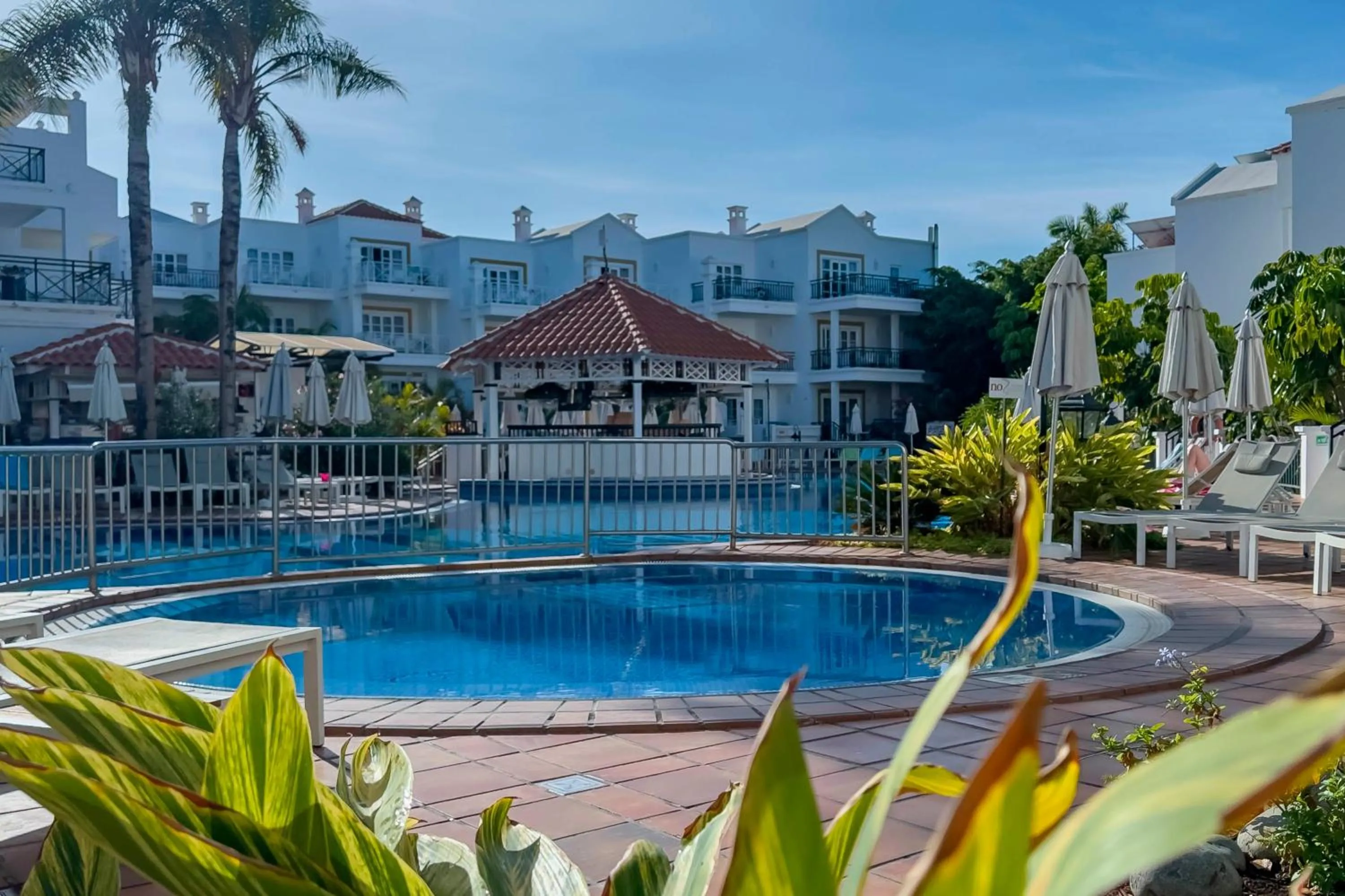 Property building in Apartamentos Parque del Sol