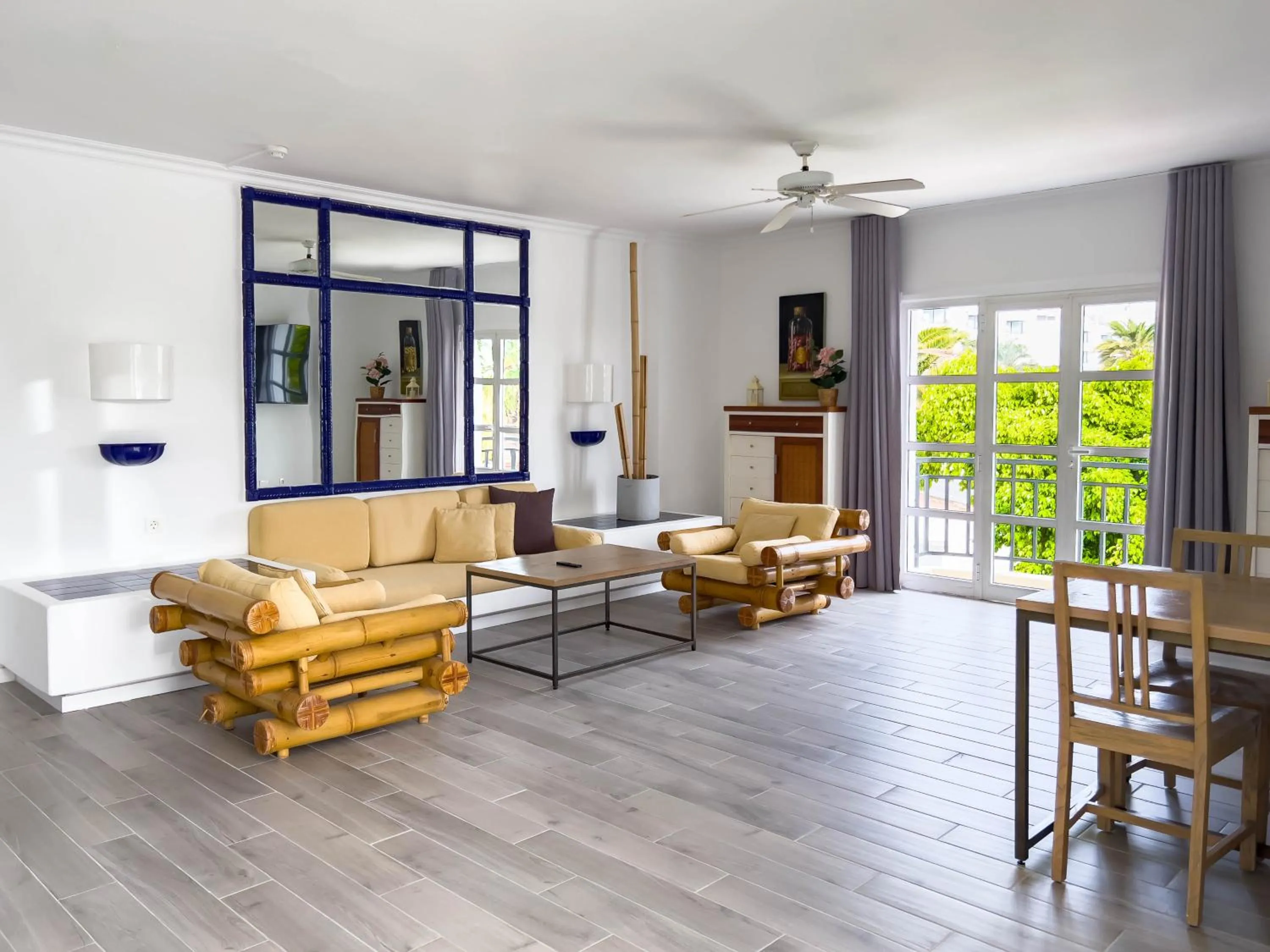Living room in Apartamentos Parque del Sol