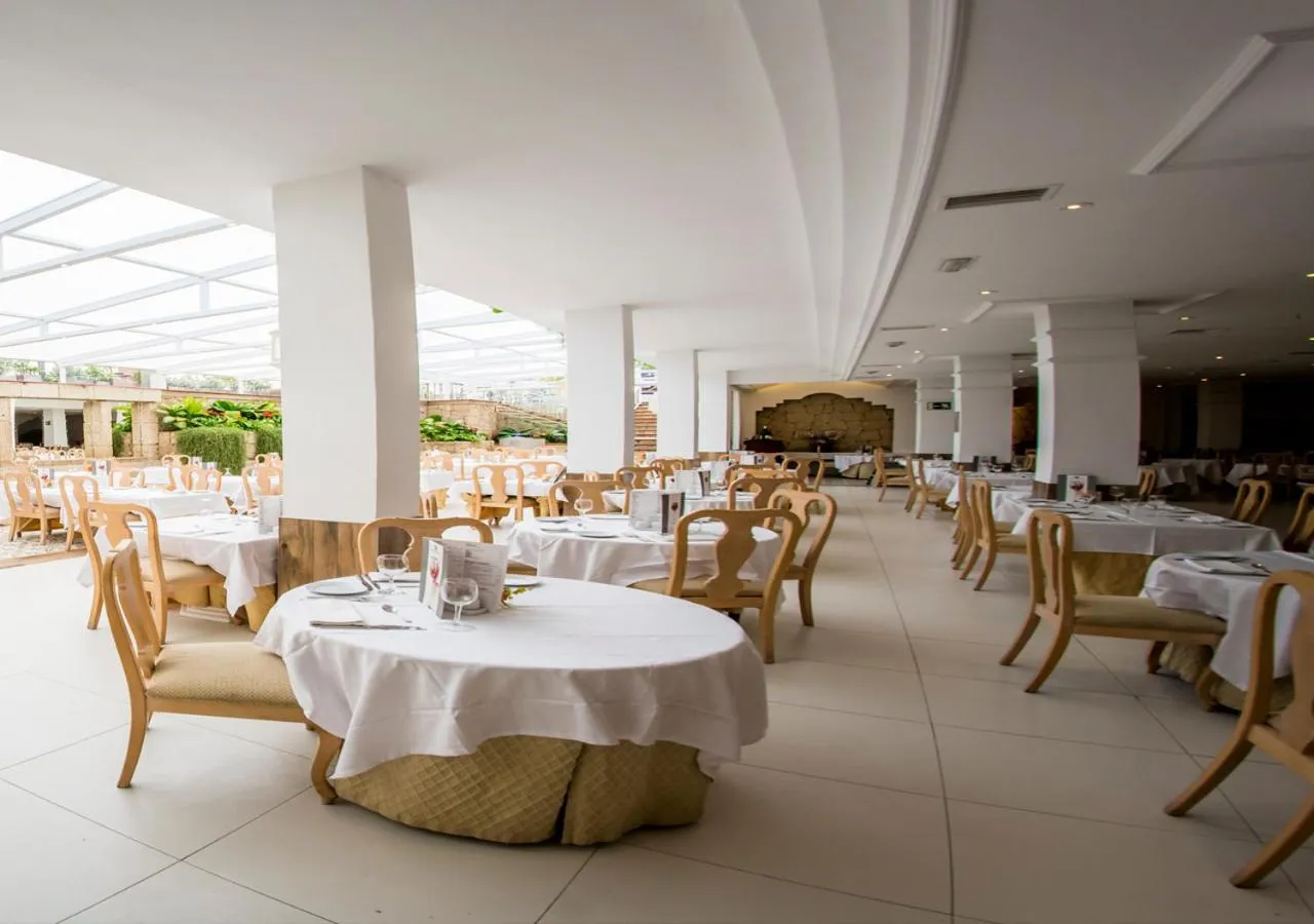 Restaurant/places to eat in Apartamentos Parque del Sol