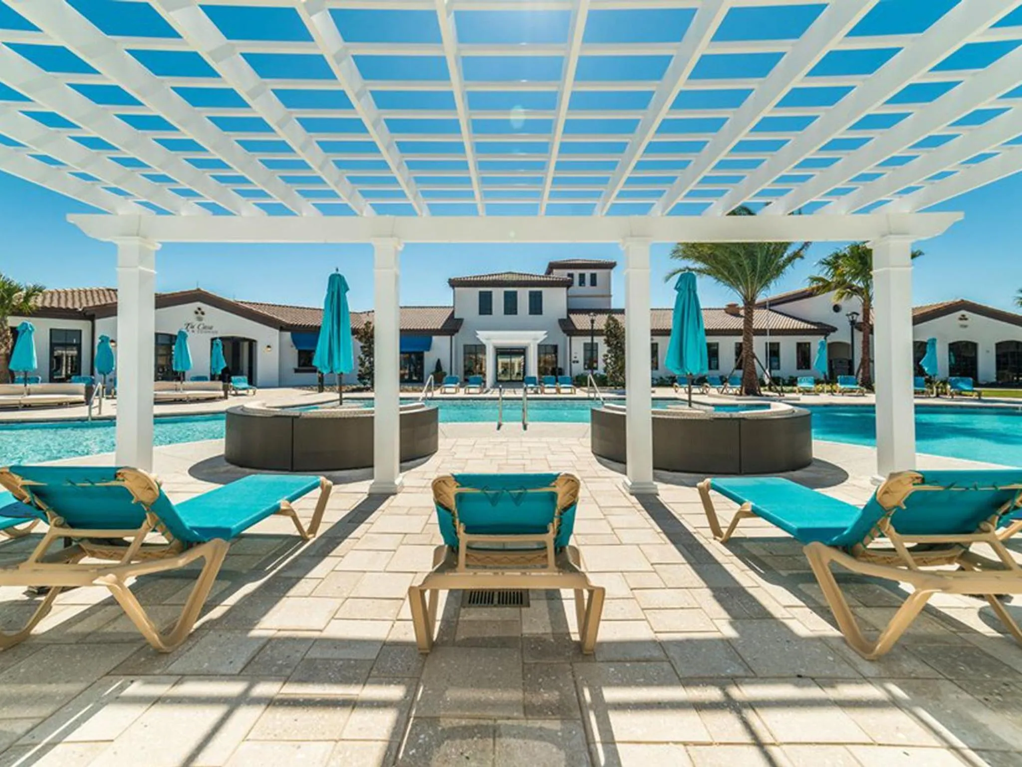 Resort Townhome wPRIVATE Pool & BBQ, near Disney