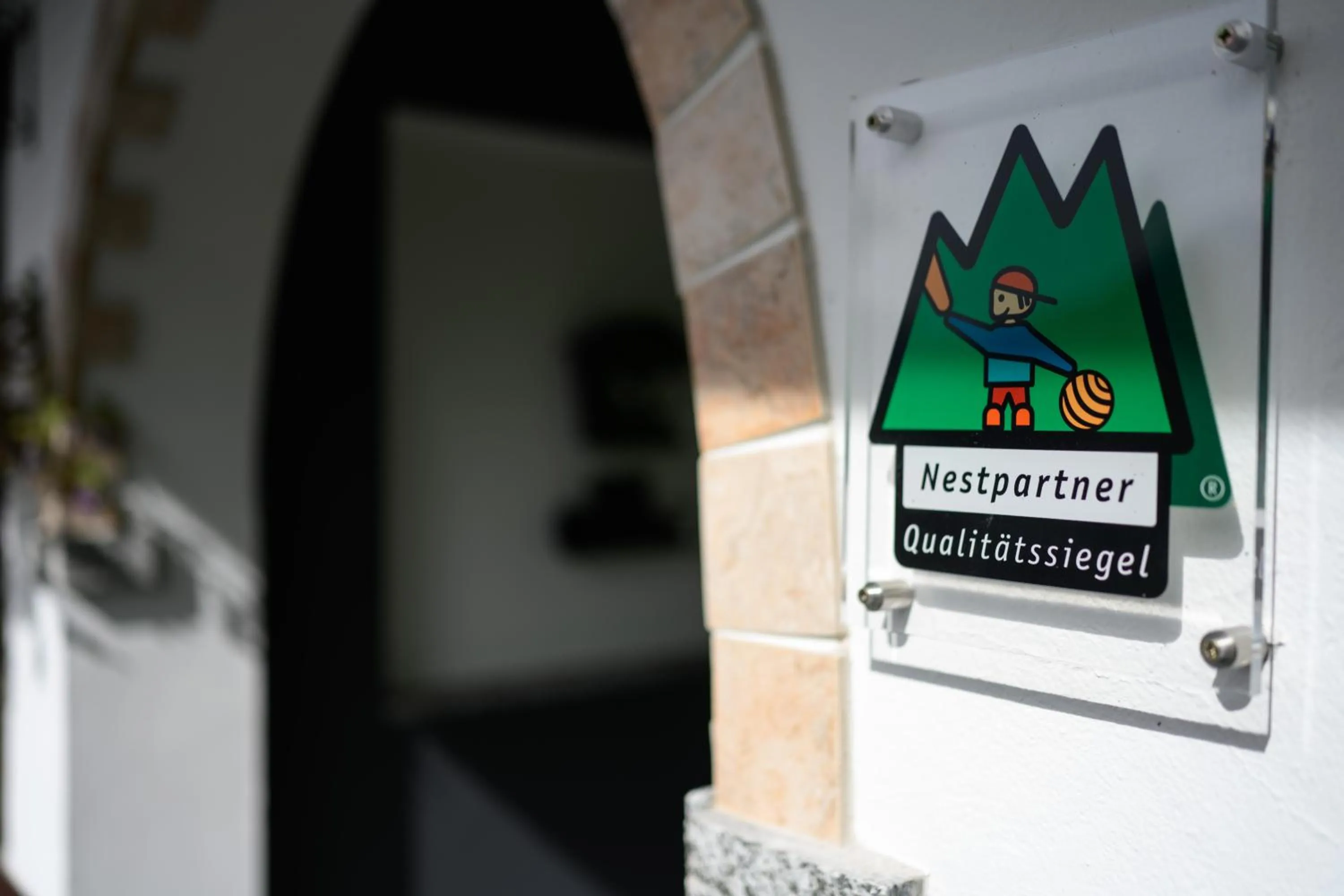 Logo/Certificate/Sign in Sonnenburg Hotel