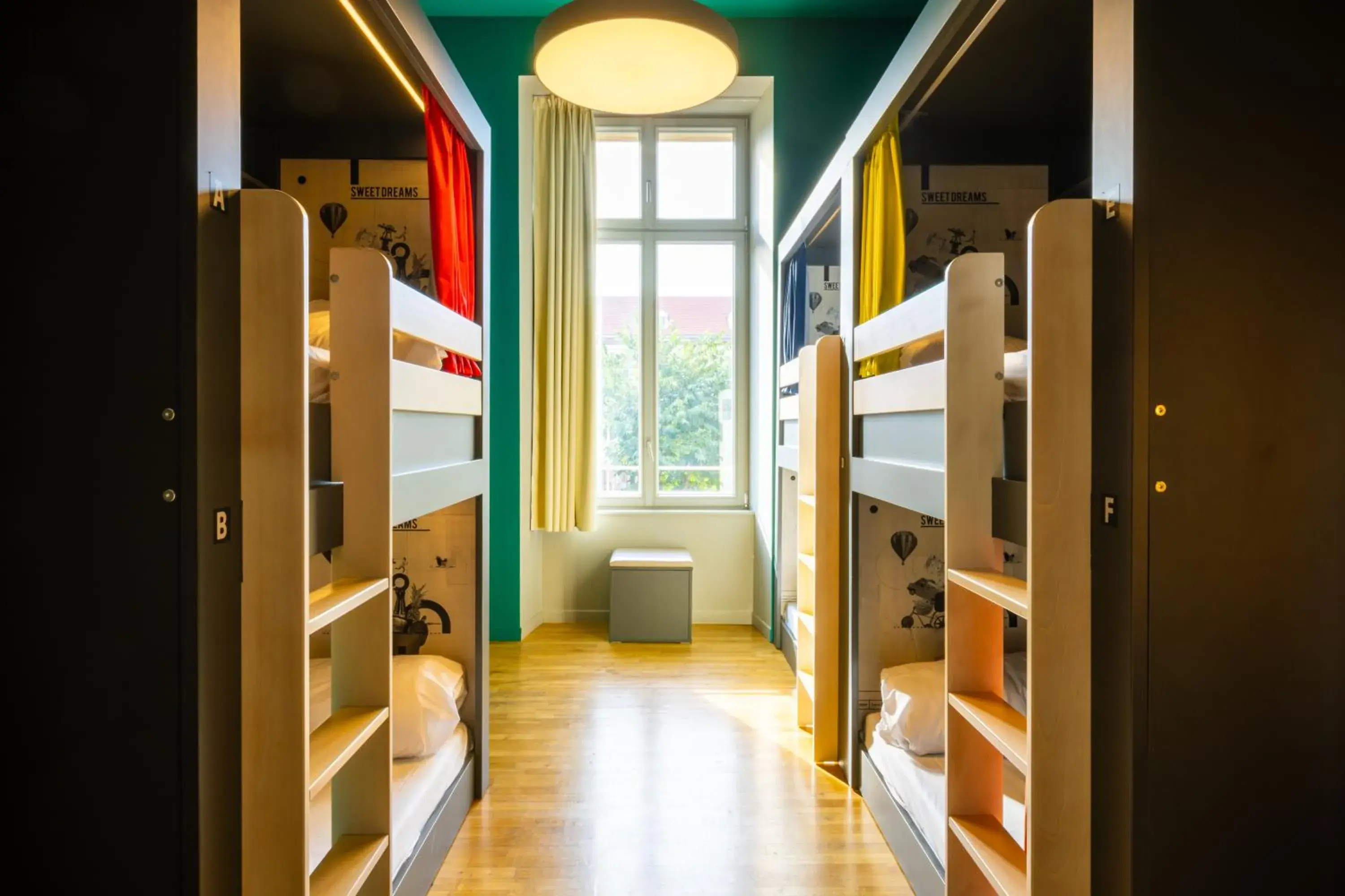 Comfort Quadruple Room in The People - Strasbourg Comfort Quadruple Room in The People - Strasbourg