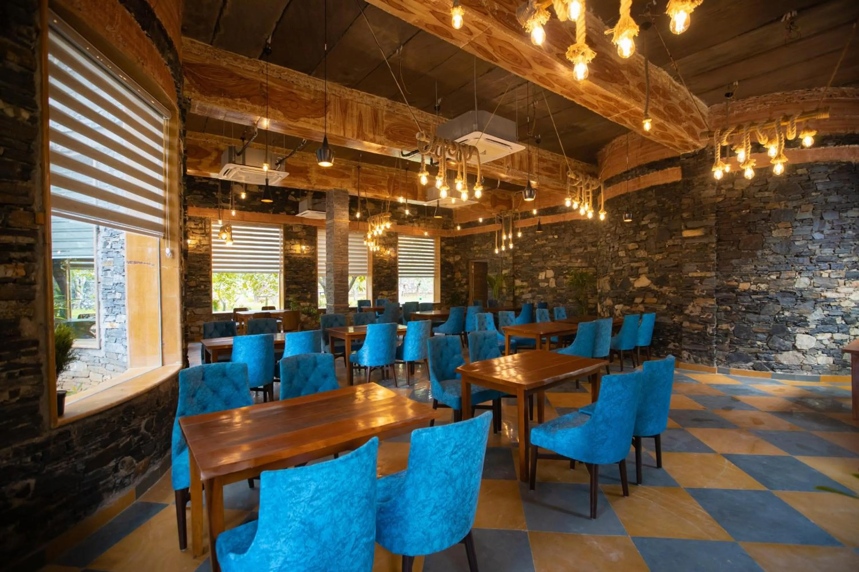 Restaurant/places to eat in Nature Village Resort