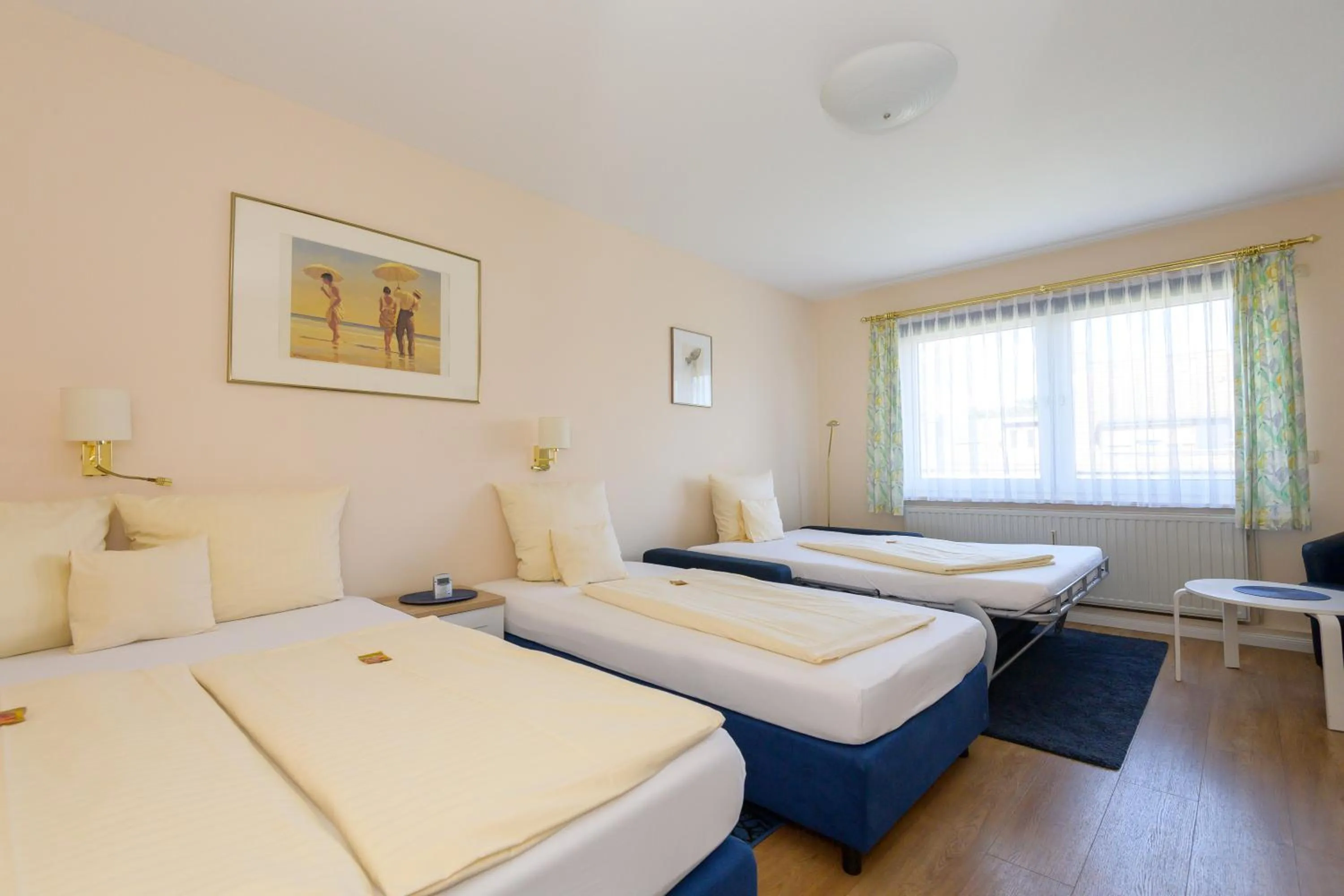 Photo of the whole room, Bed in Bremer Apartmenthotel Superior