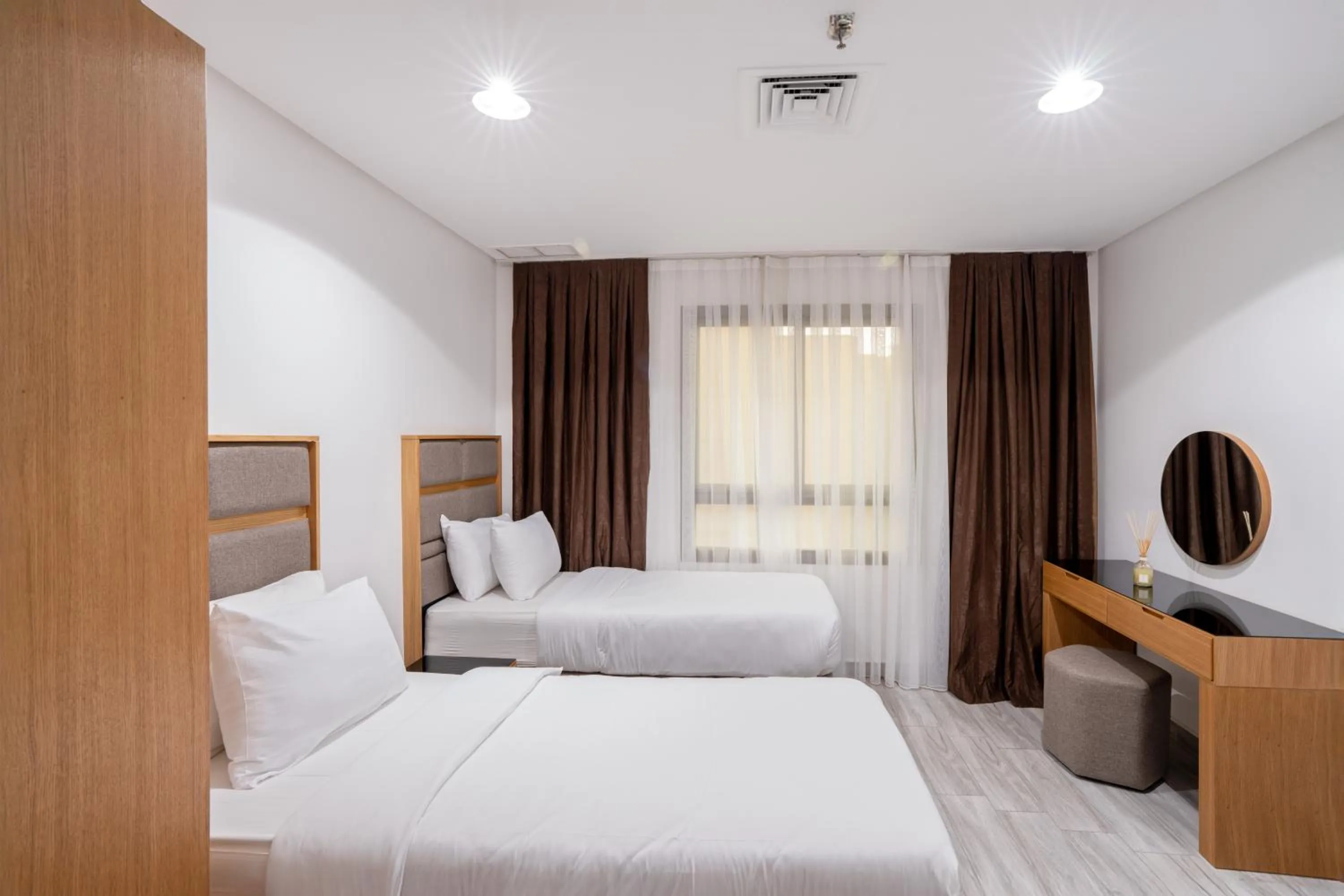 Bedroom, Bed in Plaza Athenee Hotel
