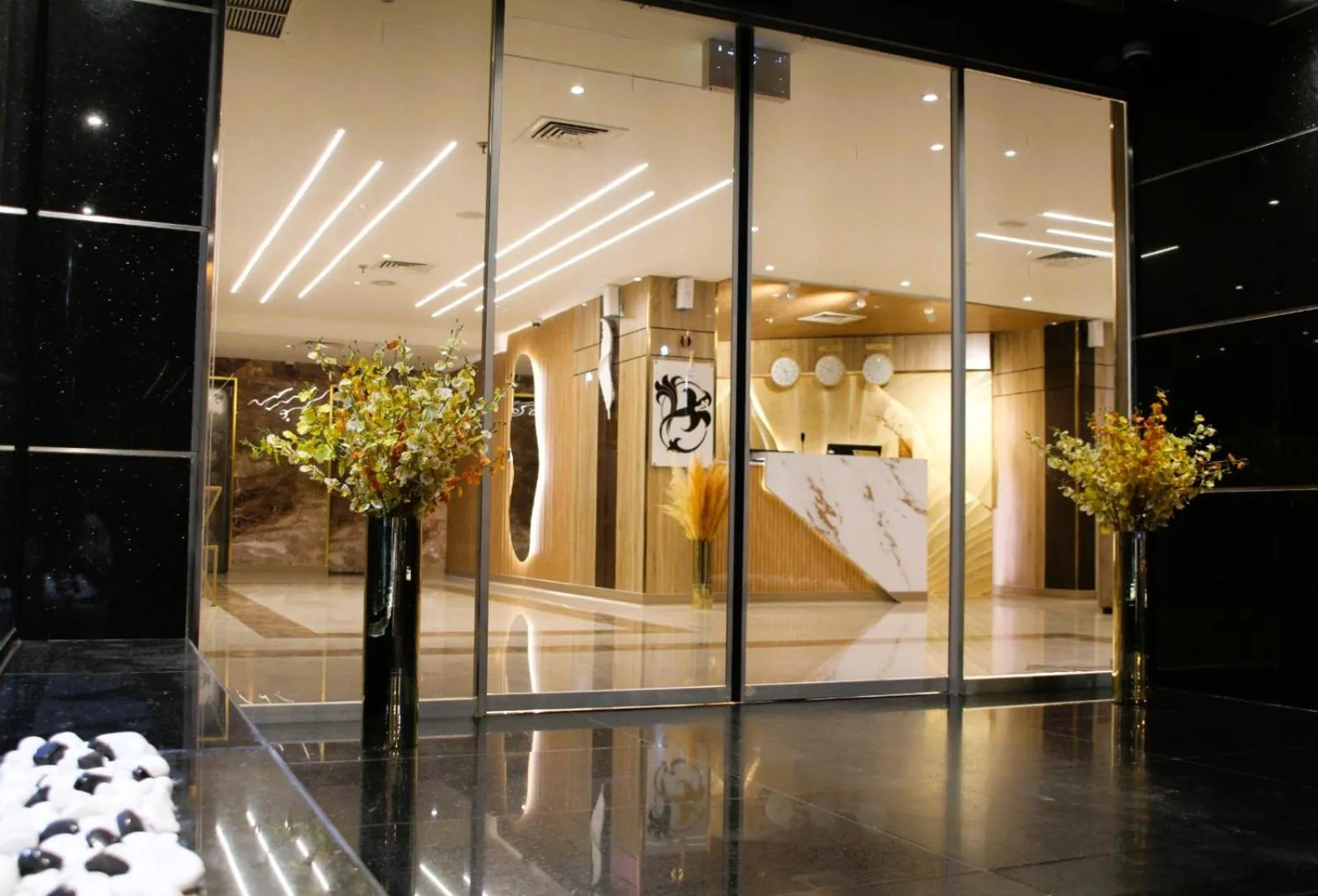 Lobby or reception in Plaza Athenee Hotel