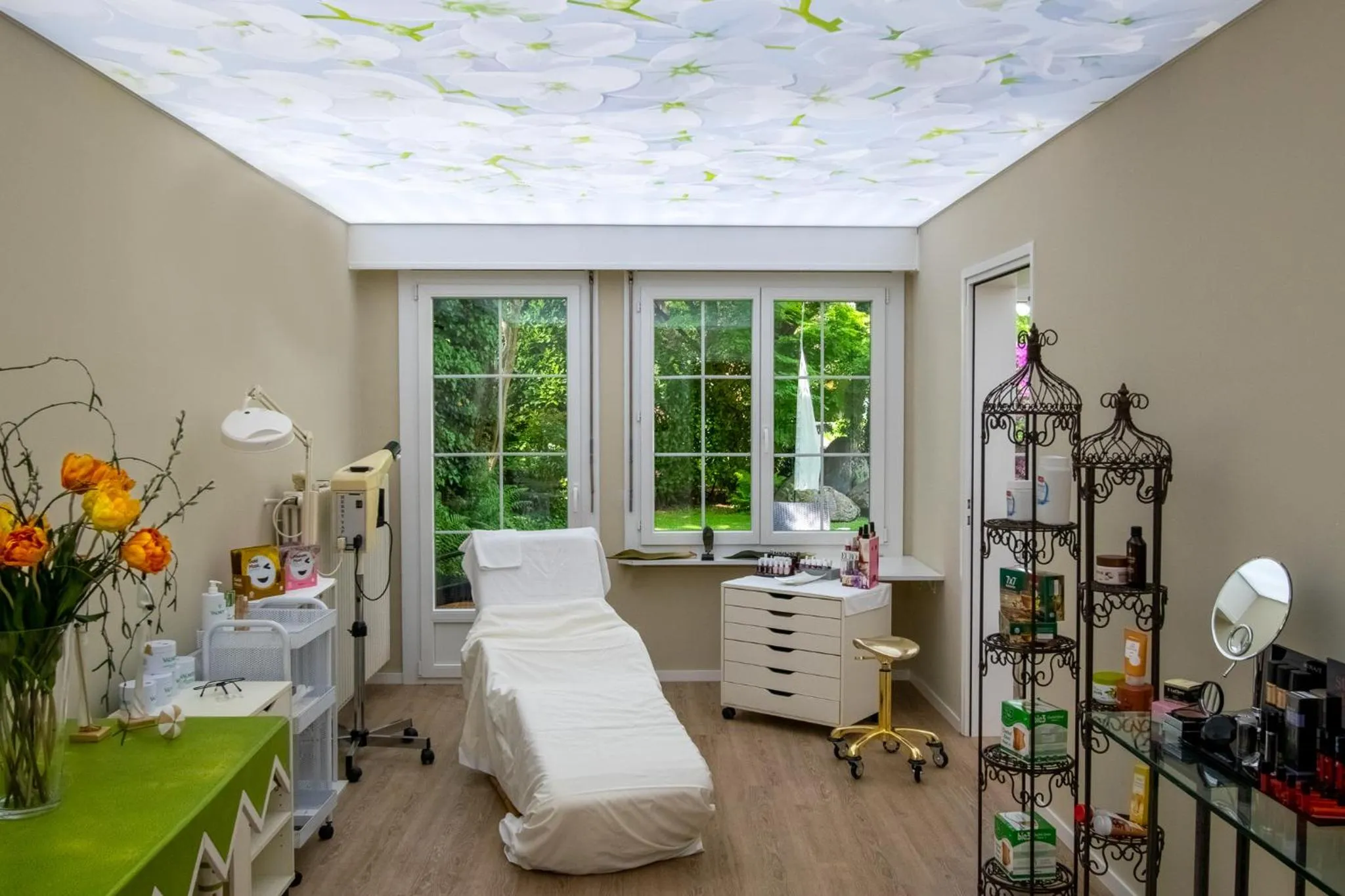 Massage, Bed in Albergo Losone