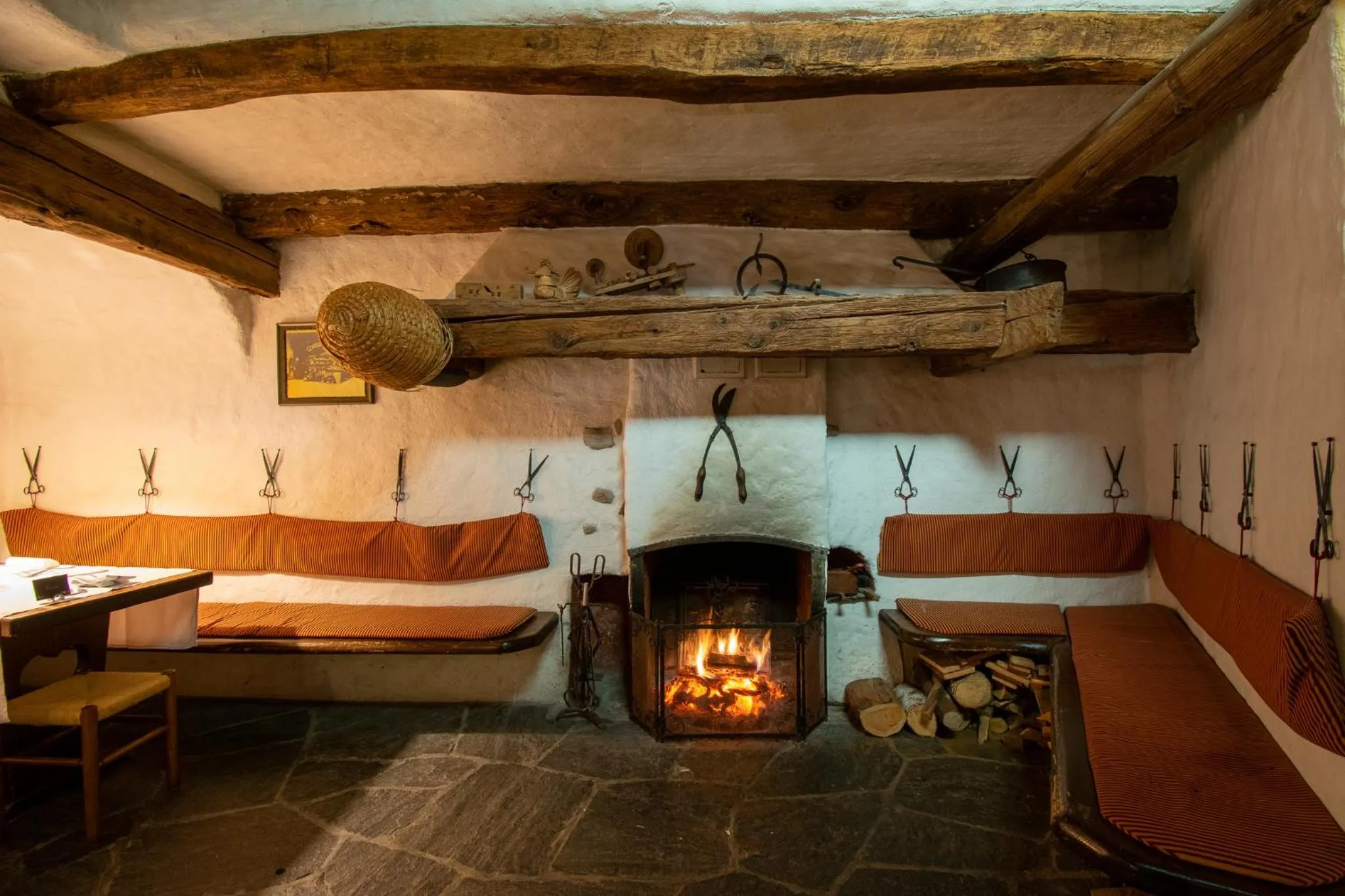 Restaurant/places to eat in Albergo Losone