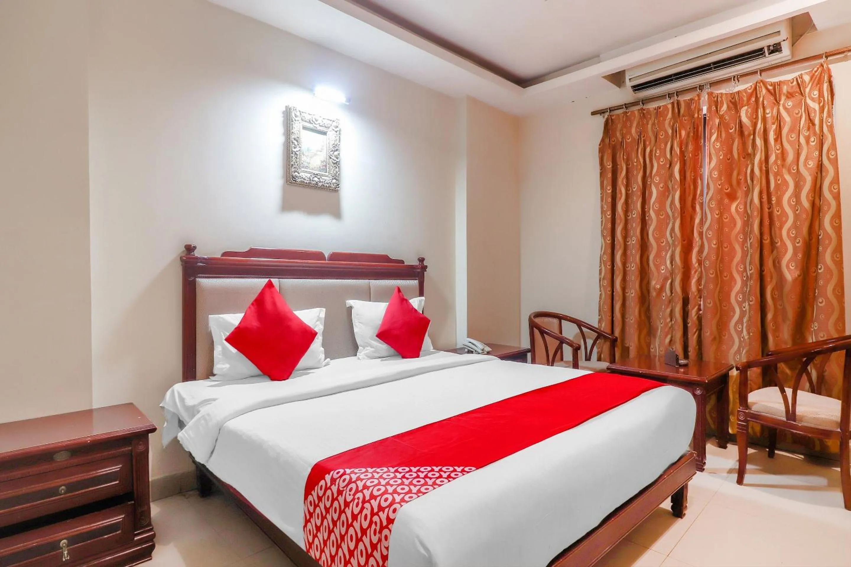 Bedroom, Bed in Hotel O Grandeur By orbit Hotels Near Chennai shopping mall