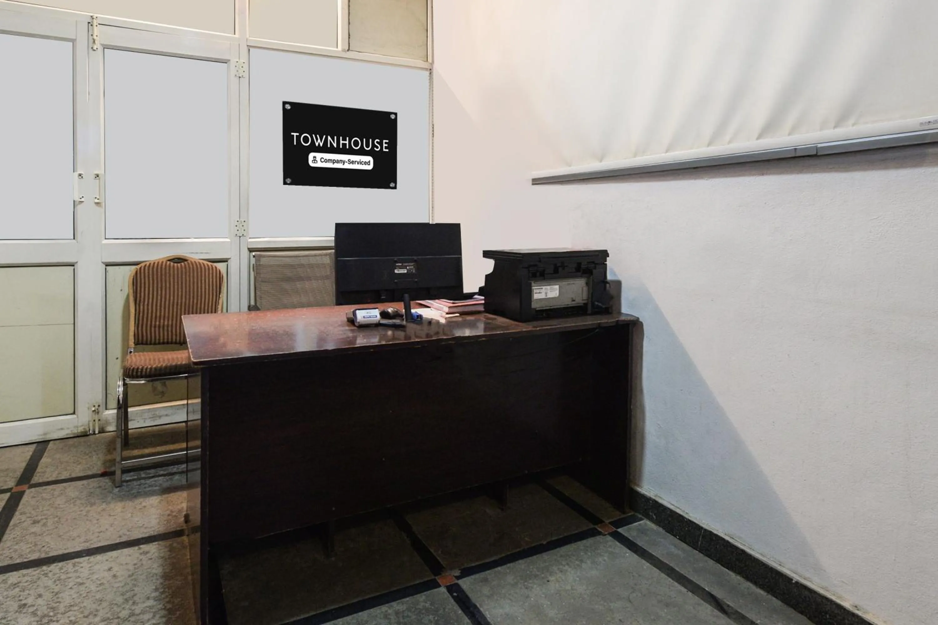 Lobby or reception in Super Townhouse Alwal Road