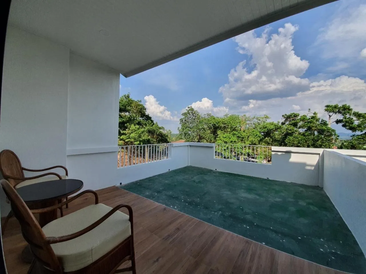 Balcony/Terrace in Soidao Good View Resort