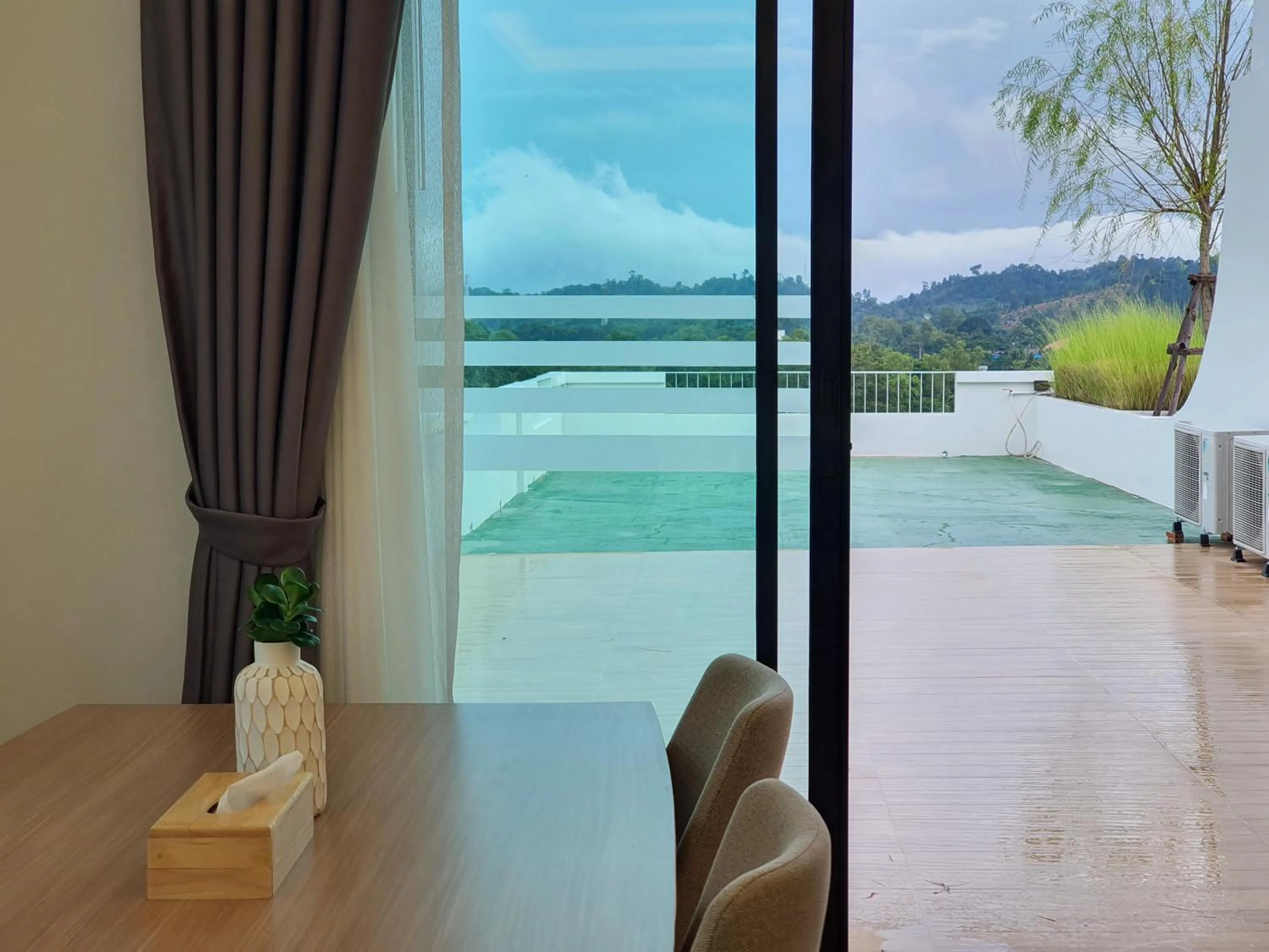 Balcony/Terrace in Soidao Good View Resort