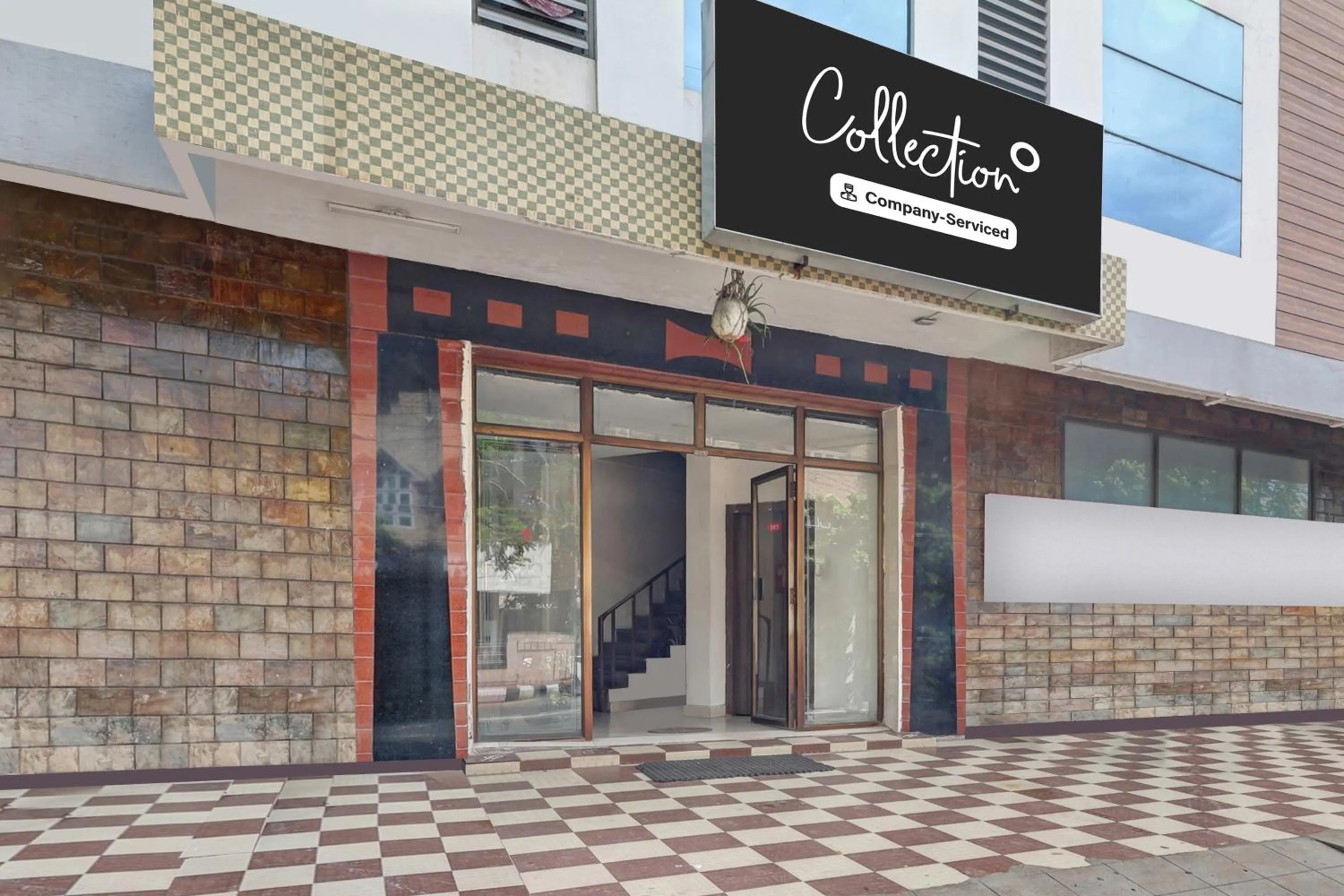 Facade/entrance in Super Collection O jagadamba Junction near Beach Road