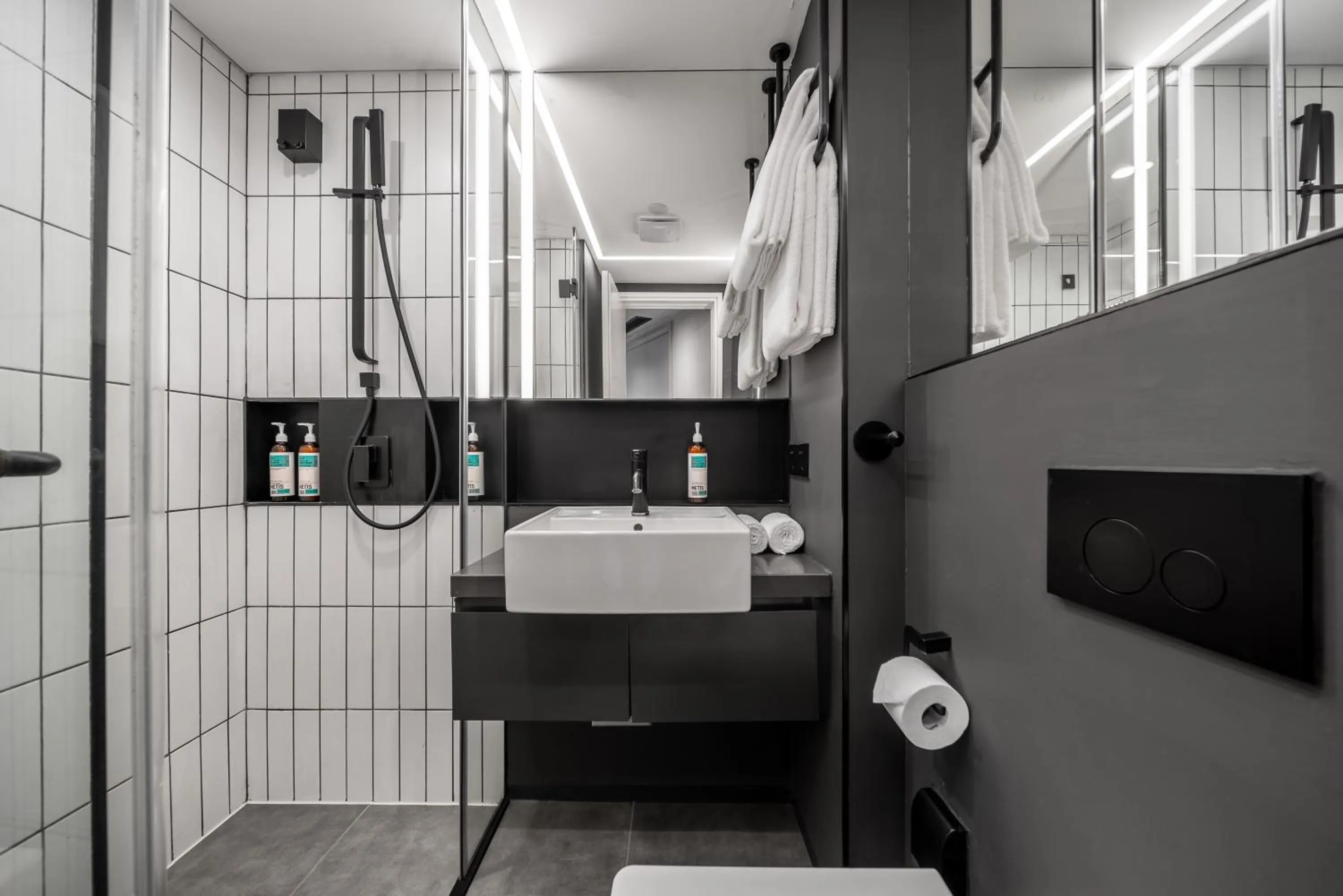 Toilet in Stey Beijing Sanlitun Boutique Hotel