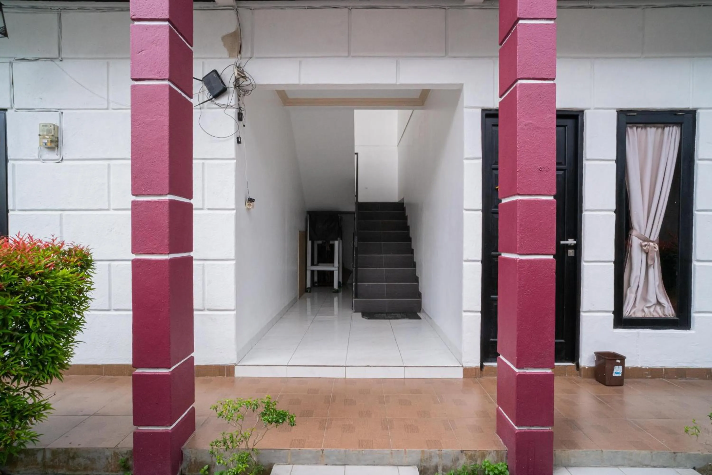 RedDoorz @ Wisma Pangrango