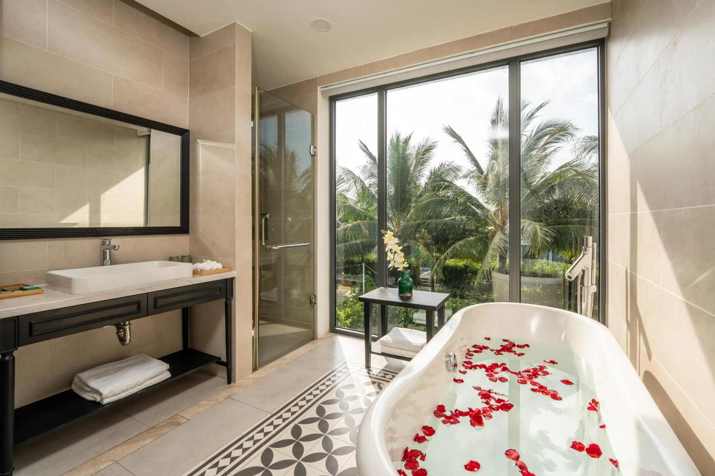 Bath, Bed in Andochine Villas Resort & Spa Phu Quoc - All Villas with Private Pool