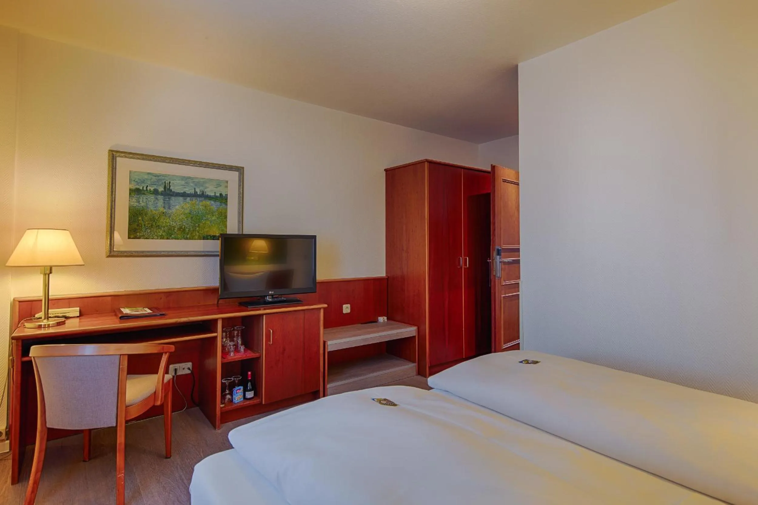 Bedroom, Bed in Hotel Fürsteneck