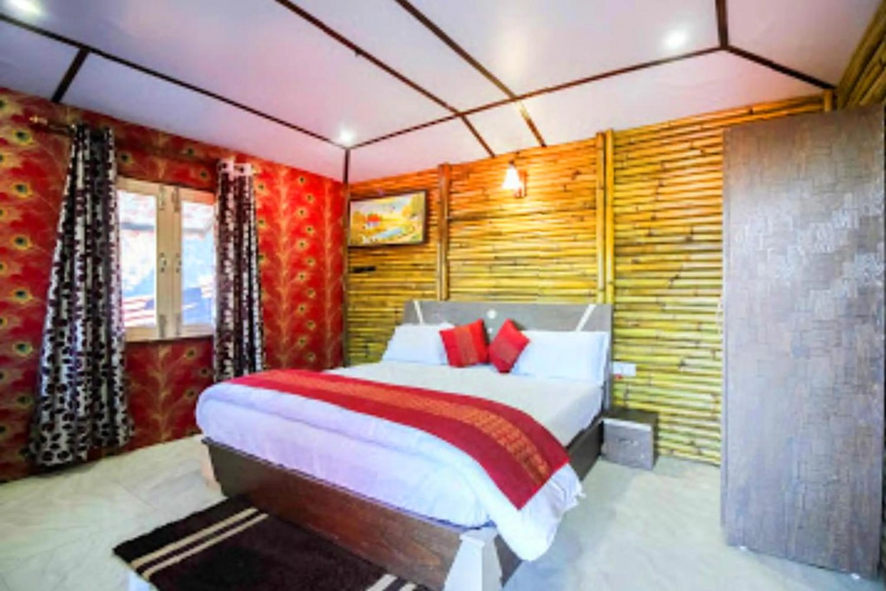 Bed in Glamwood Resort Dhanaulti, Ranked 1 in Dhanaulti