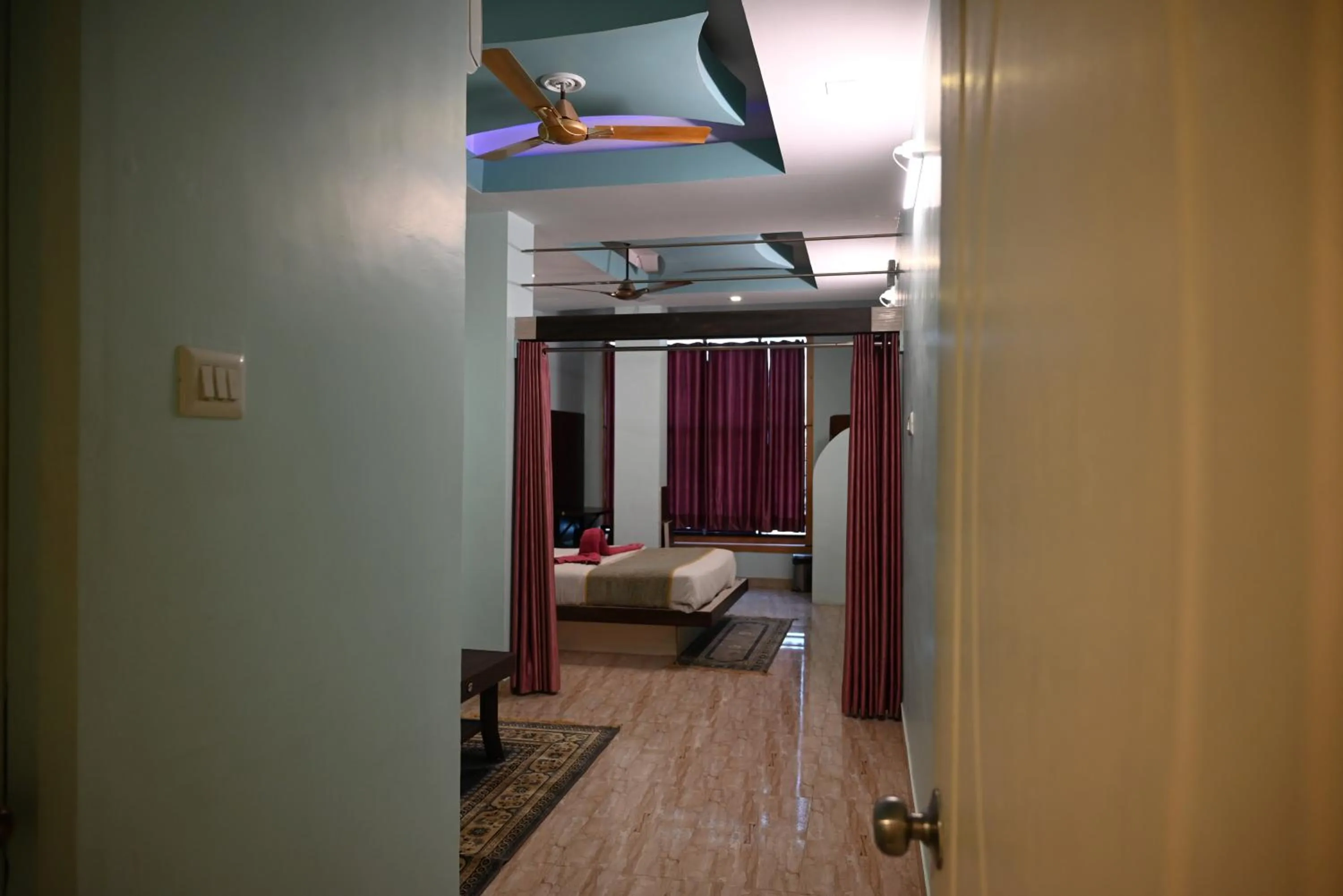 Photo of the whole room in Hotel Comfort and Terrace Lounge