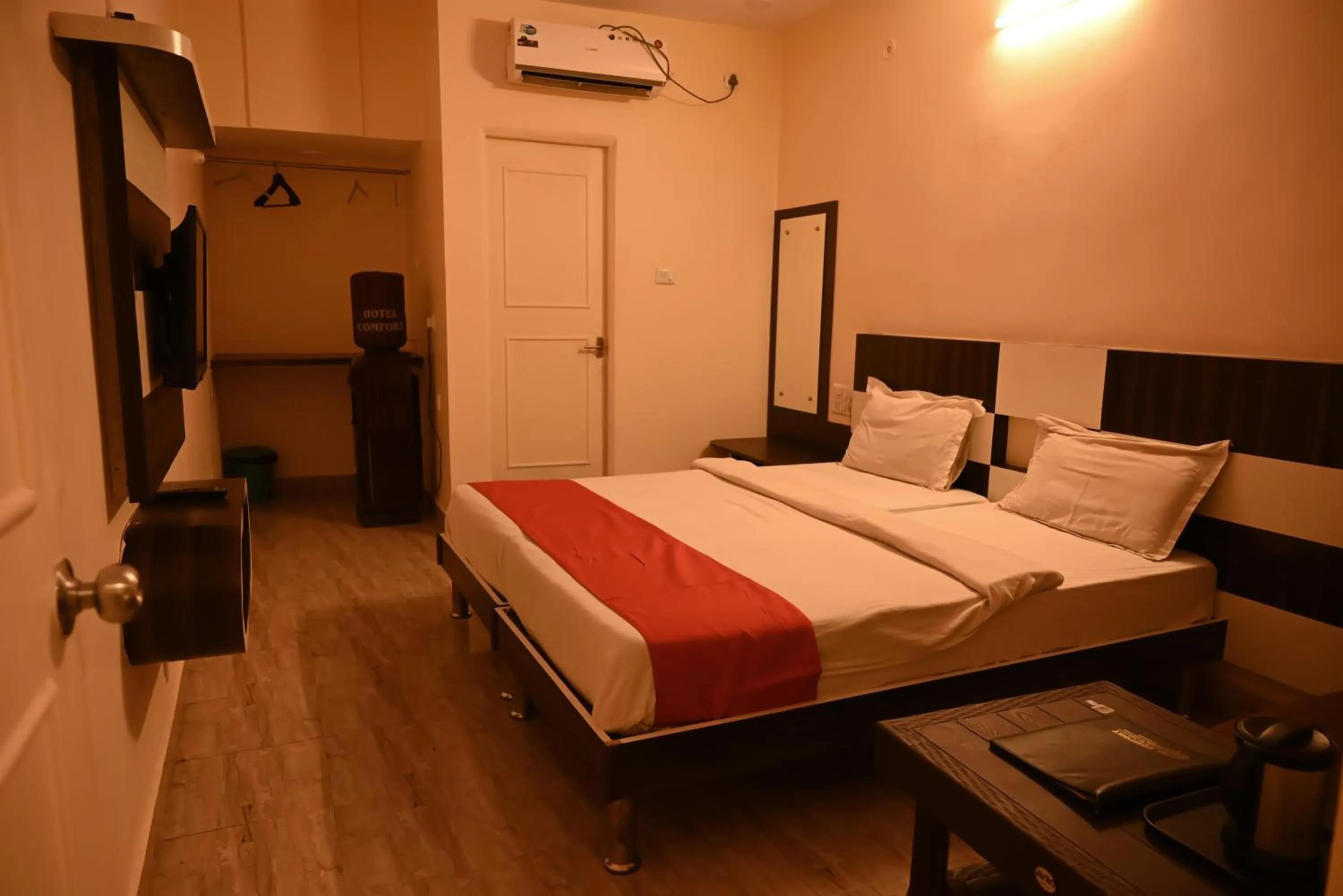 Hotel Comfort and Terrace Lounge