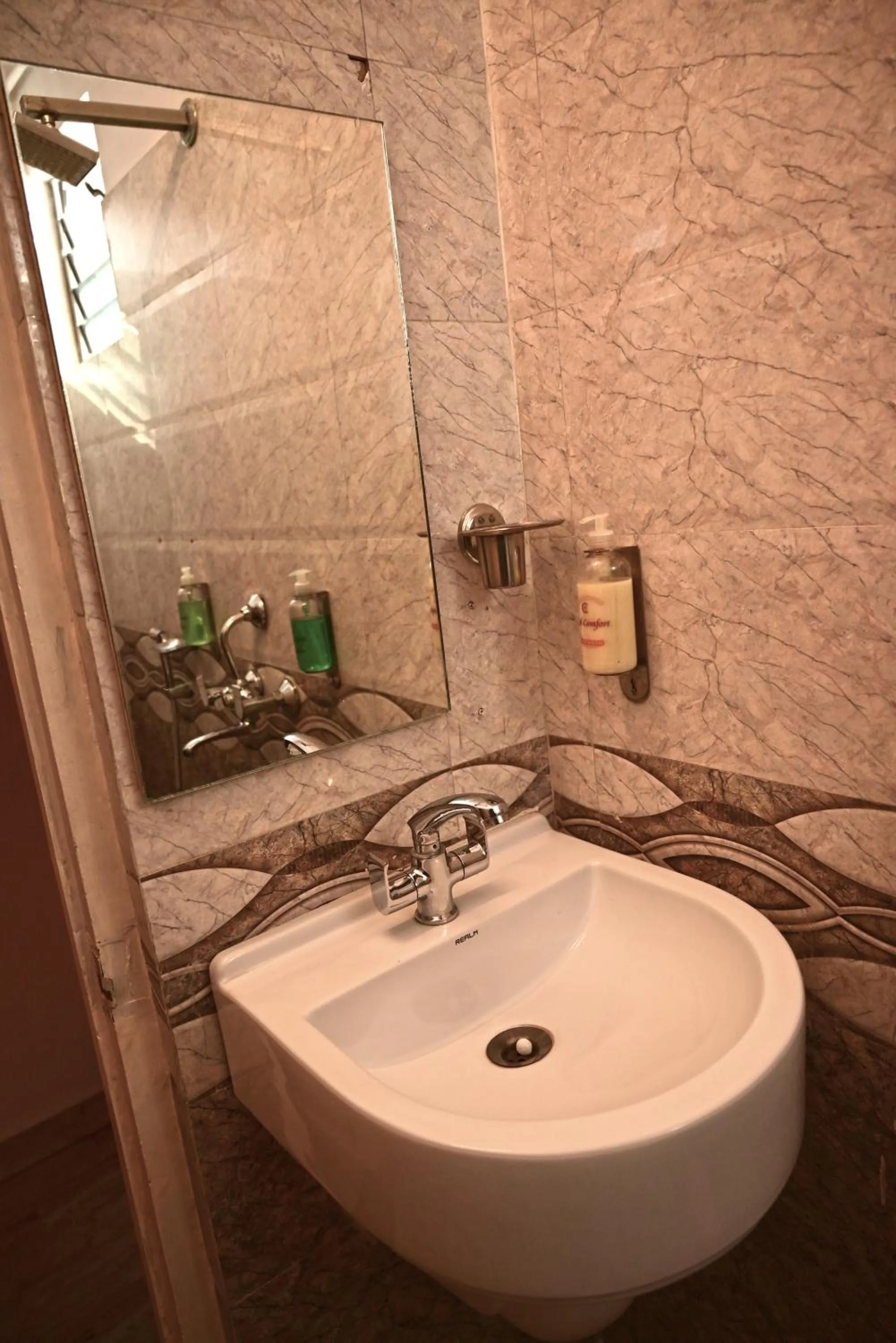 Bathroom in Hotel Comfort and Terrace Lounge