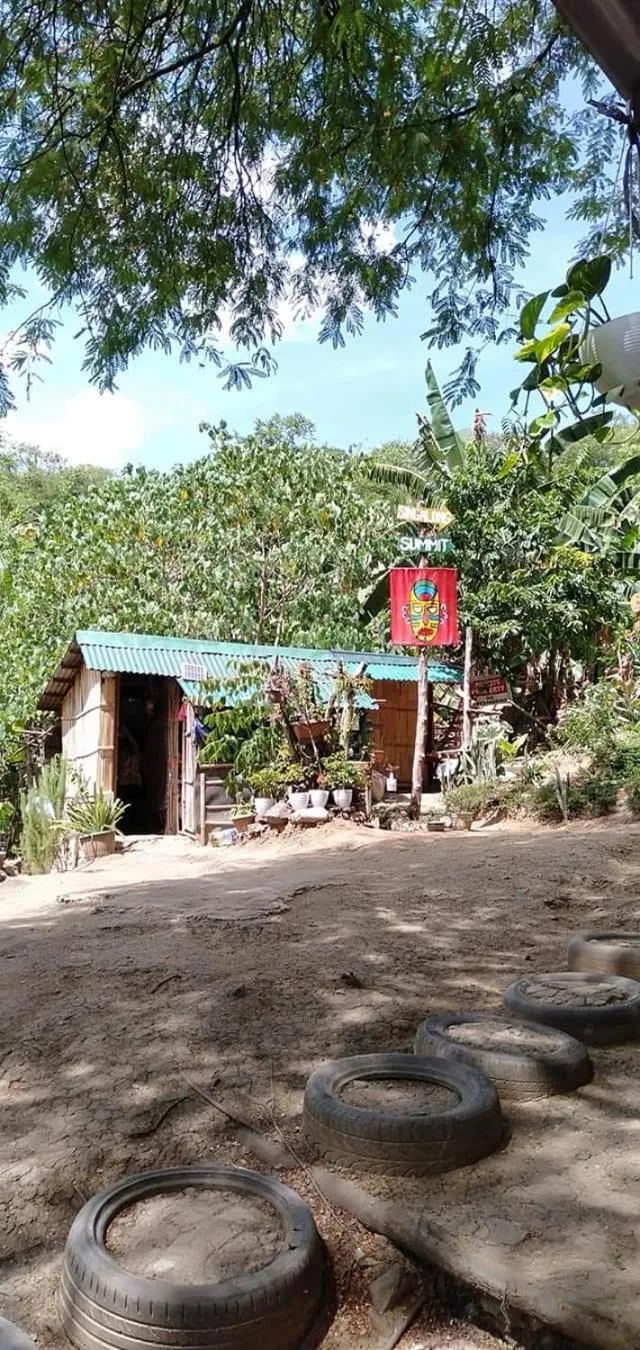 Raw Camping at Camping Paradise Singalong Mountain Garden