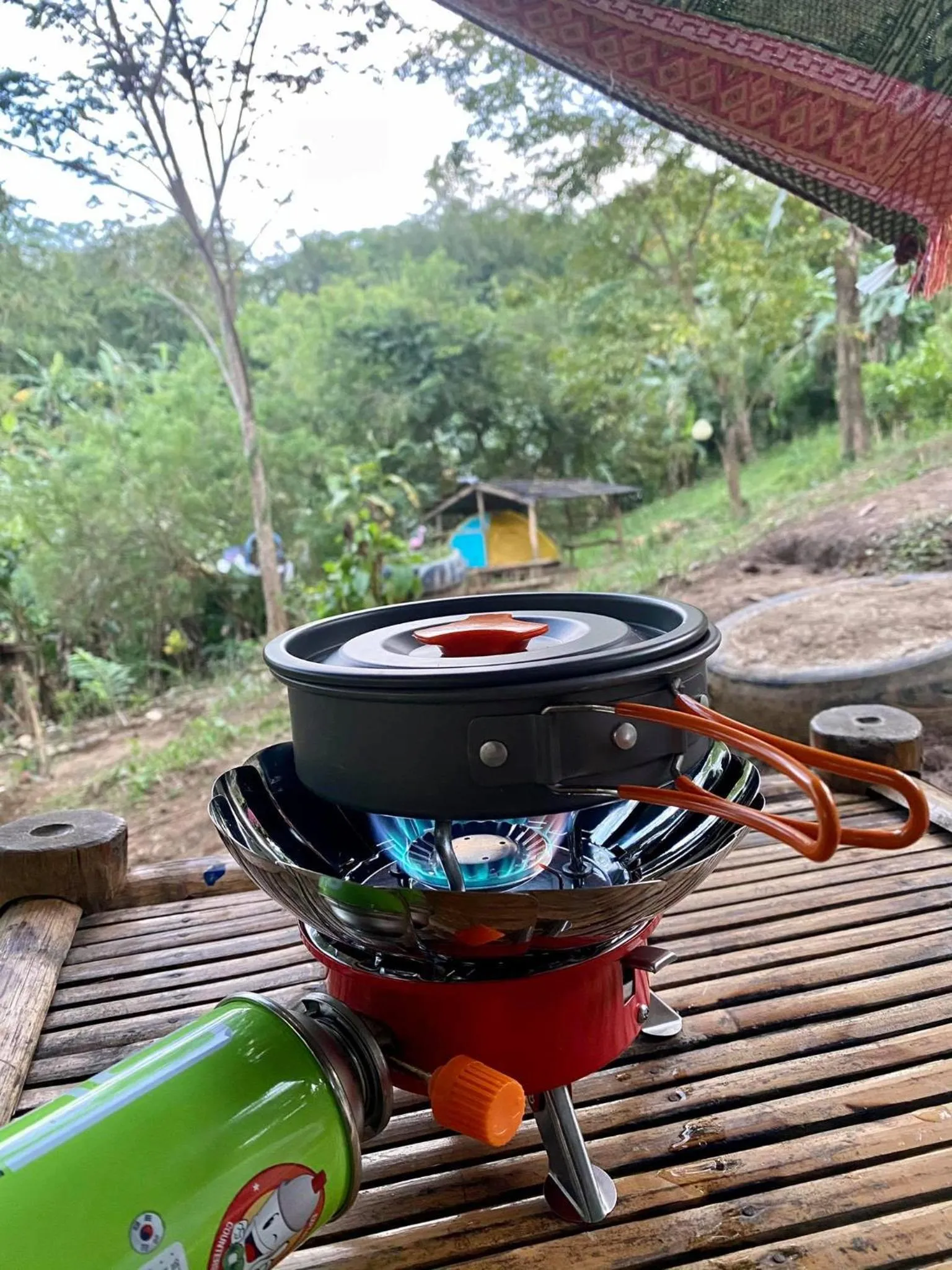 Raw Camping at Camping Paradise Singalong Mountain Garden