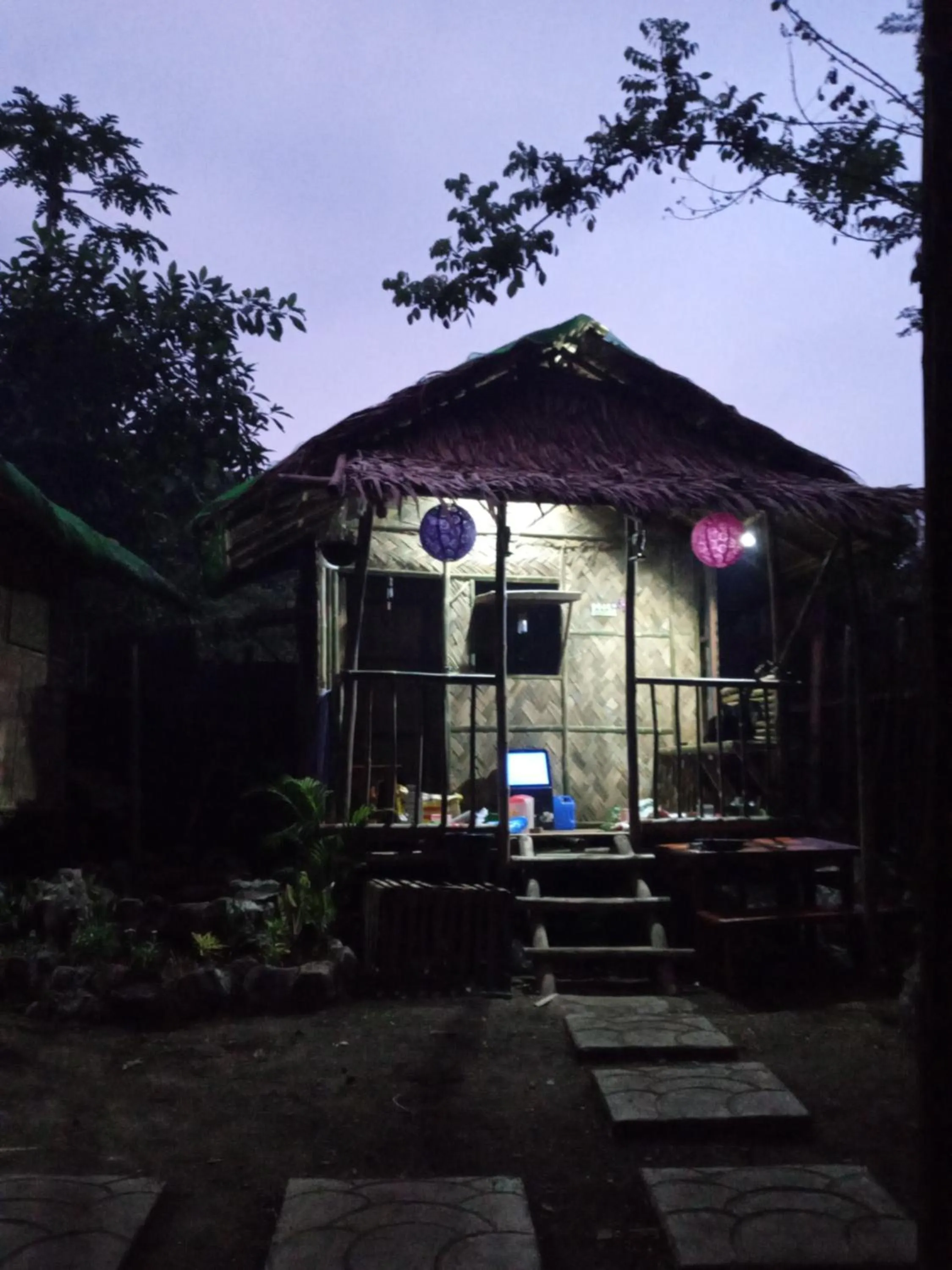 Raw Camping at Camping Paradise Singalong Mountain Garden