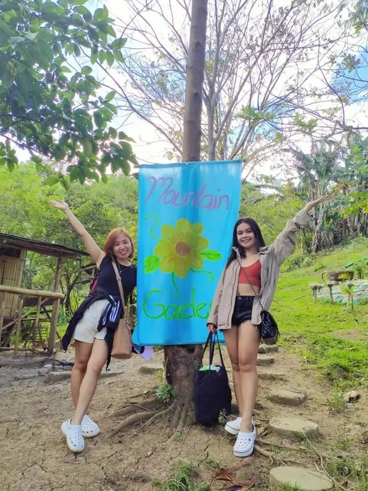 Raw Camping at Camping Paradise Singalong Mountain Garden