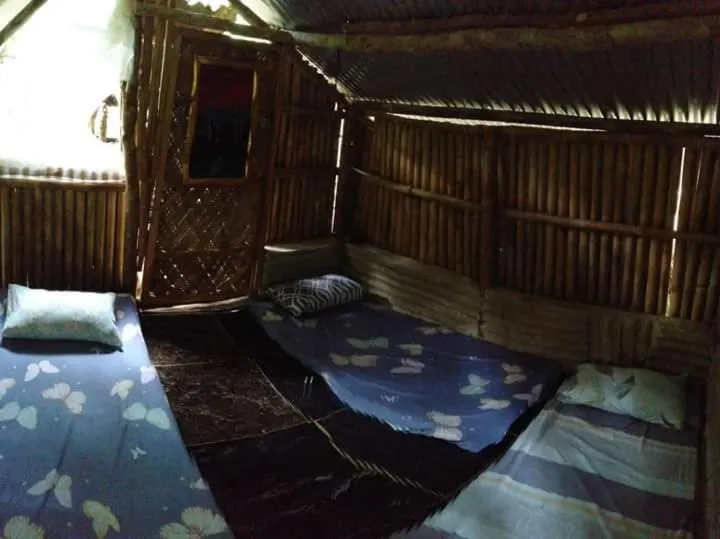 Raw Camping at Camping Paradise Singalong Mountain Garden