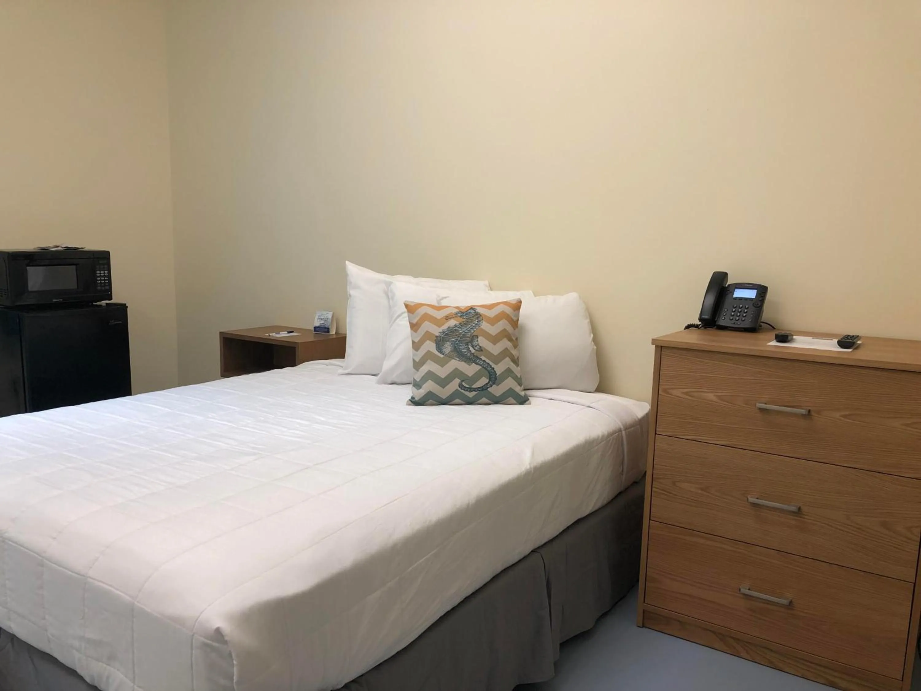 Bedroom, Room Photo in Travelodge by Wyndham Panama City Beach / Beachfront