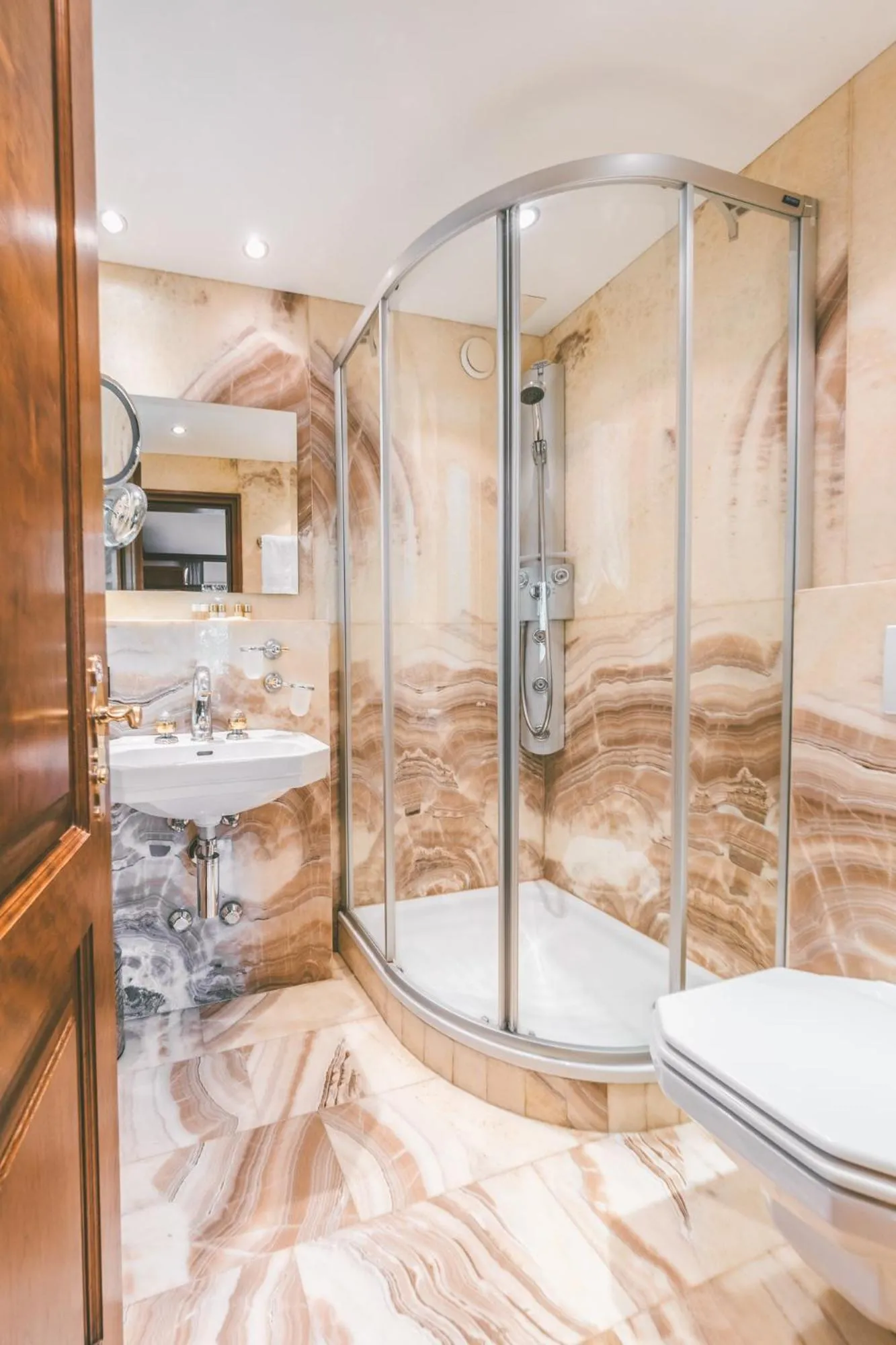 Bathroom in Antares Hotel