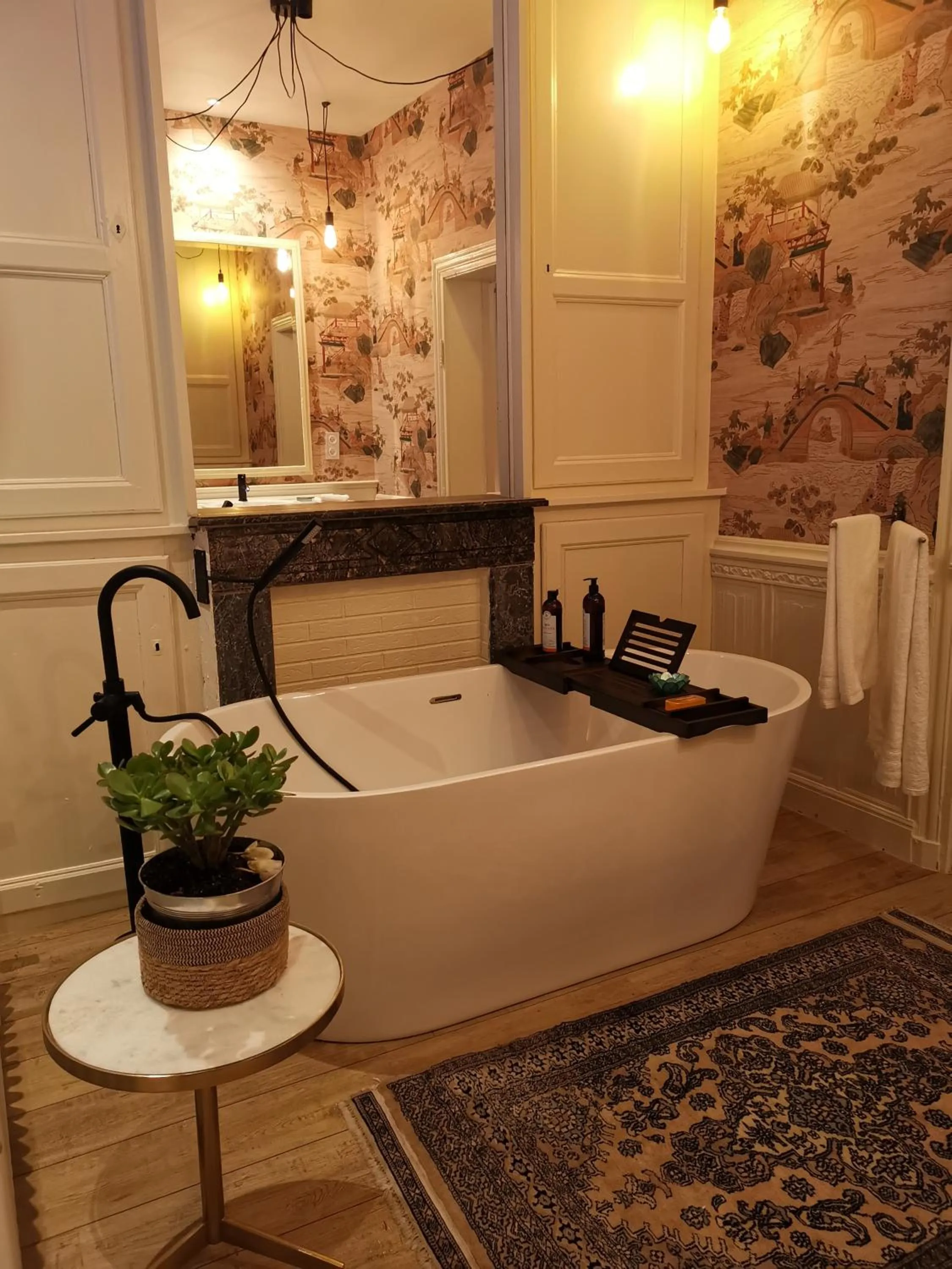 Bathroom in JARDIN D'HIVER CASSEL Suite de 70 m2