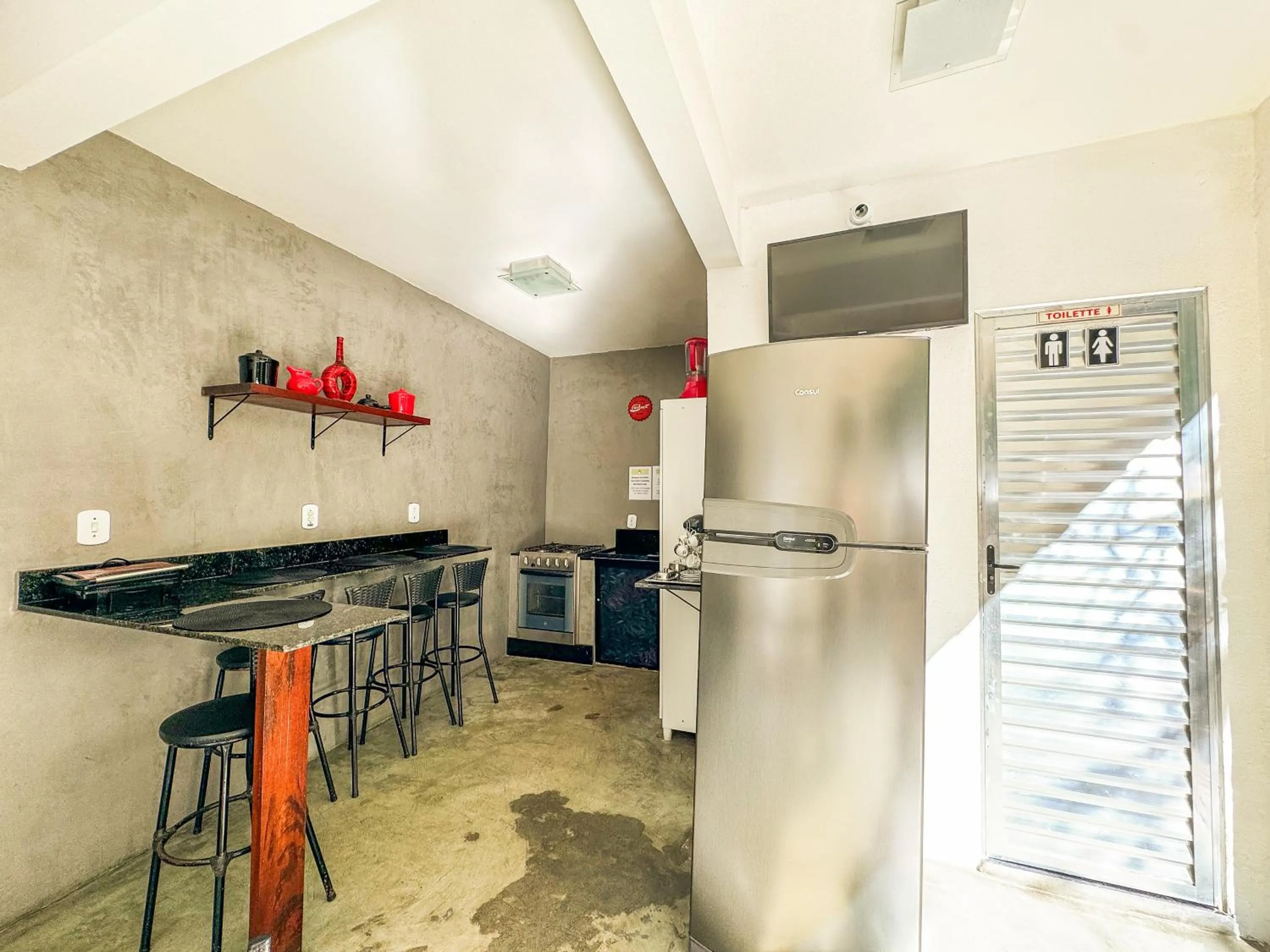 Communal kitchen in Pousada Entre Folhas