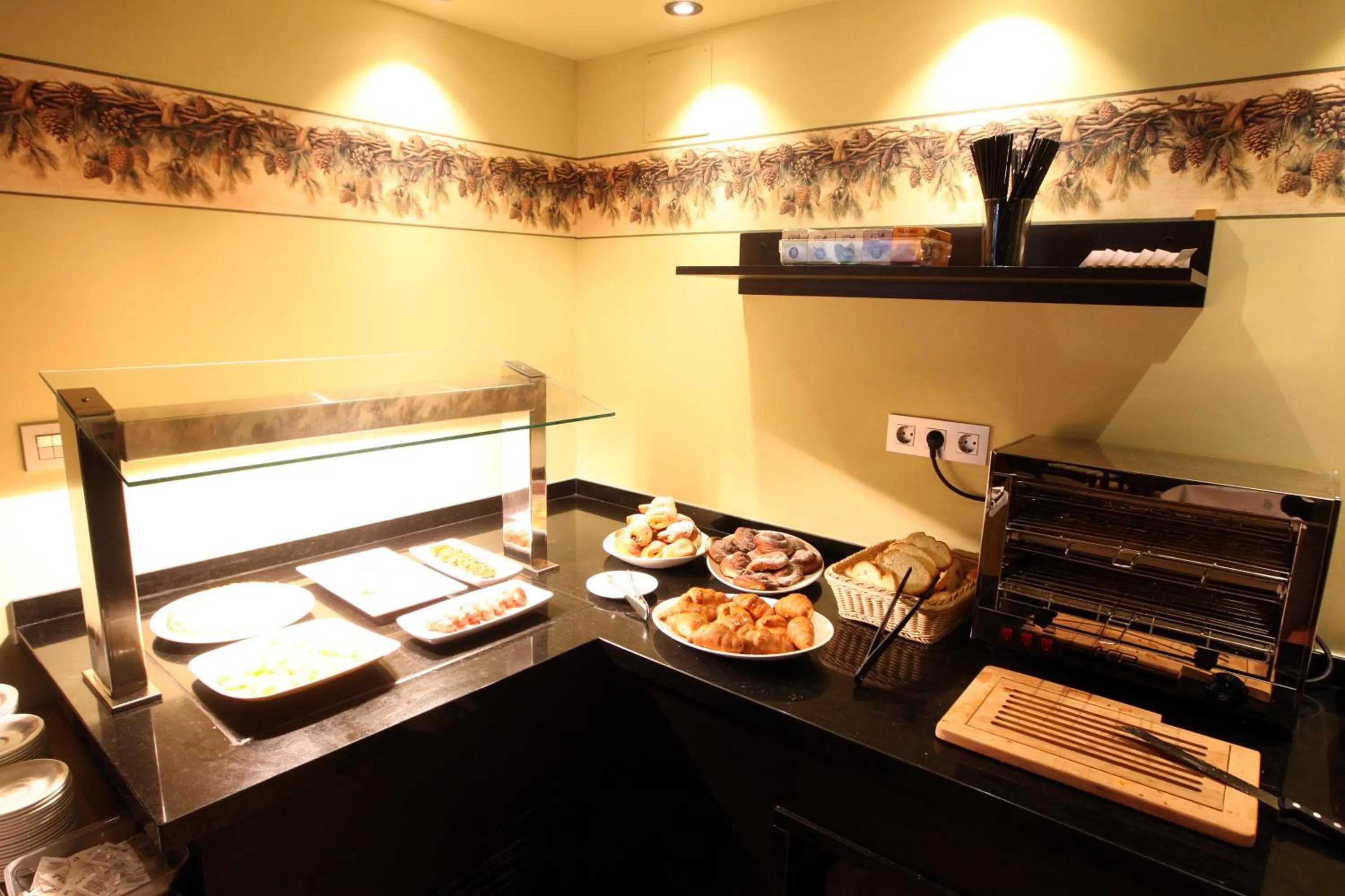 Buffet breakfast in Hotel & Spa Real Villa Anayet