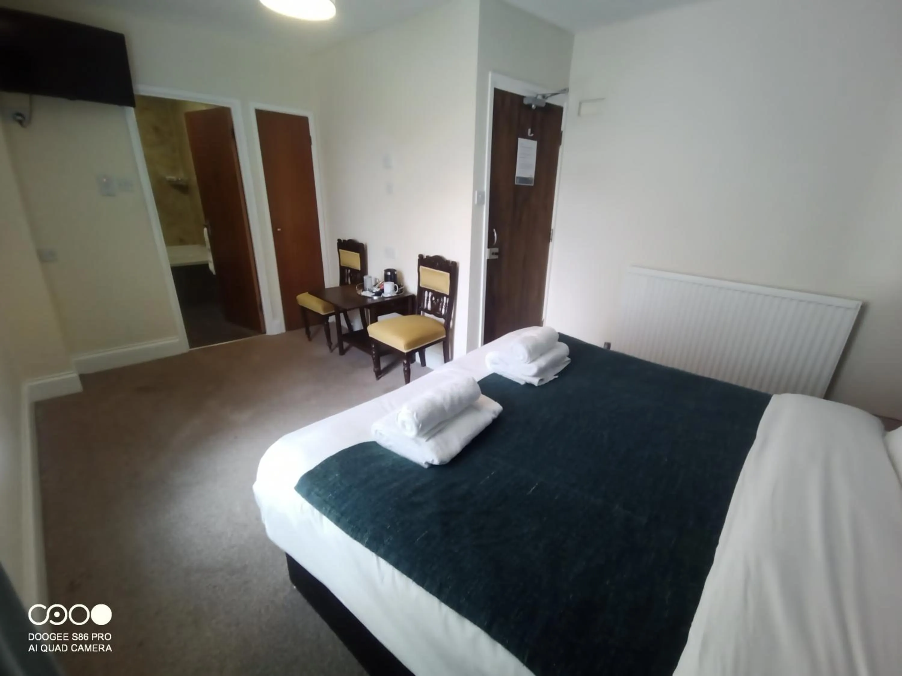 Photo of the whole room in The Maycliffe Hotel