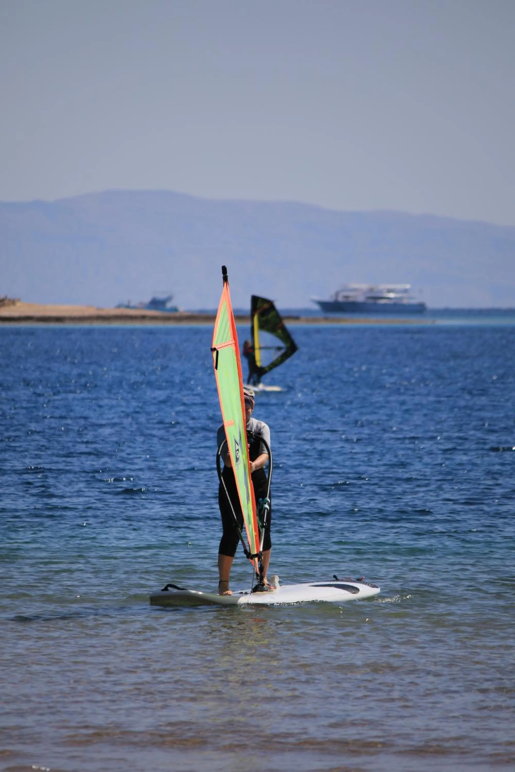 Windsurfing in Panda resort