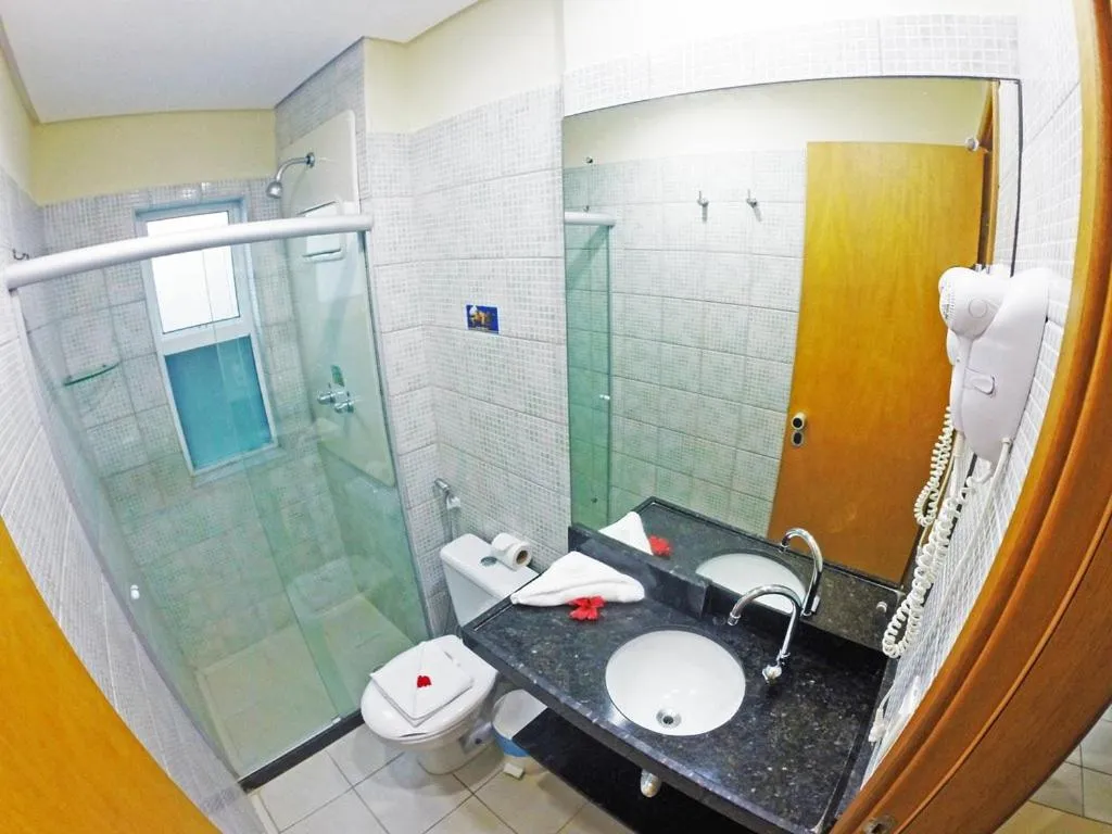 Shower in Pousada Água Viva