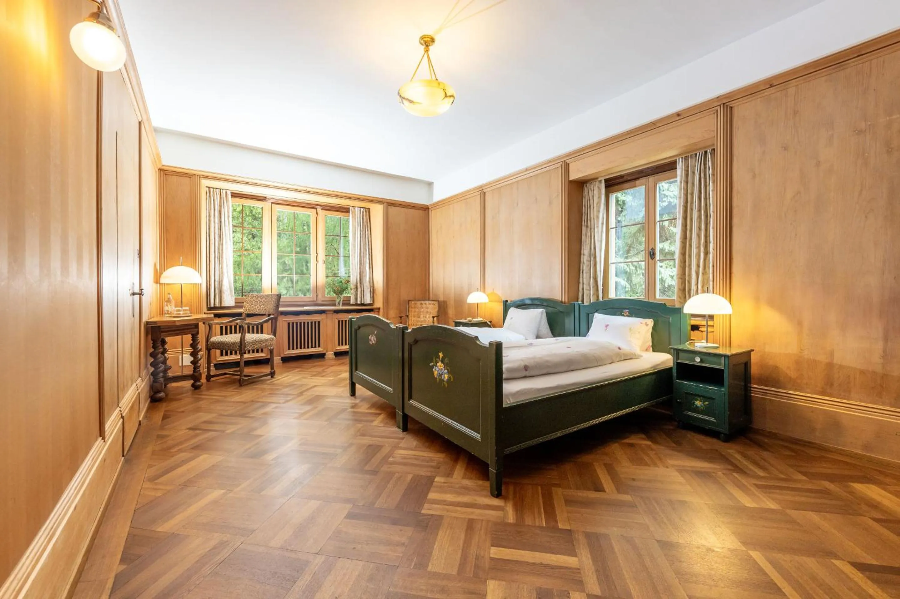 Photo of the whole room, Bed in Hotel Chesa Spuondas