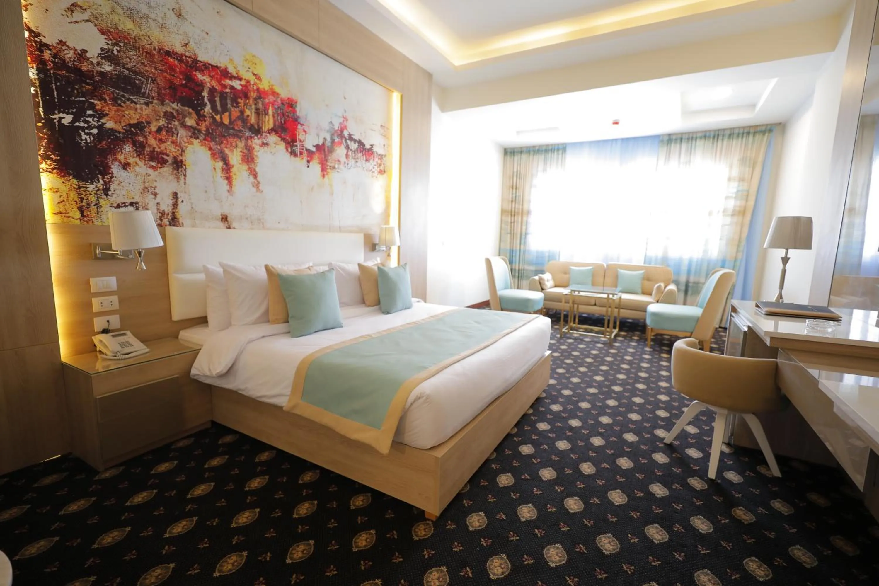 Property building, Bed in Tolip Gardens Hotel