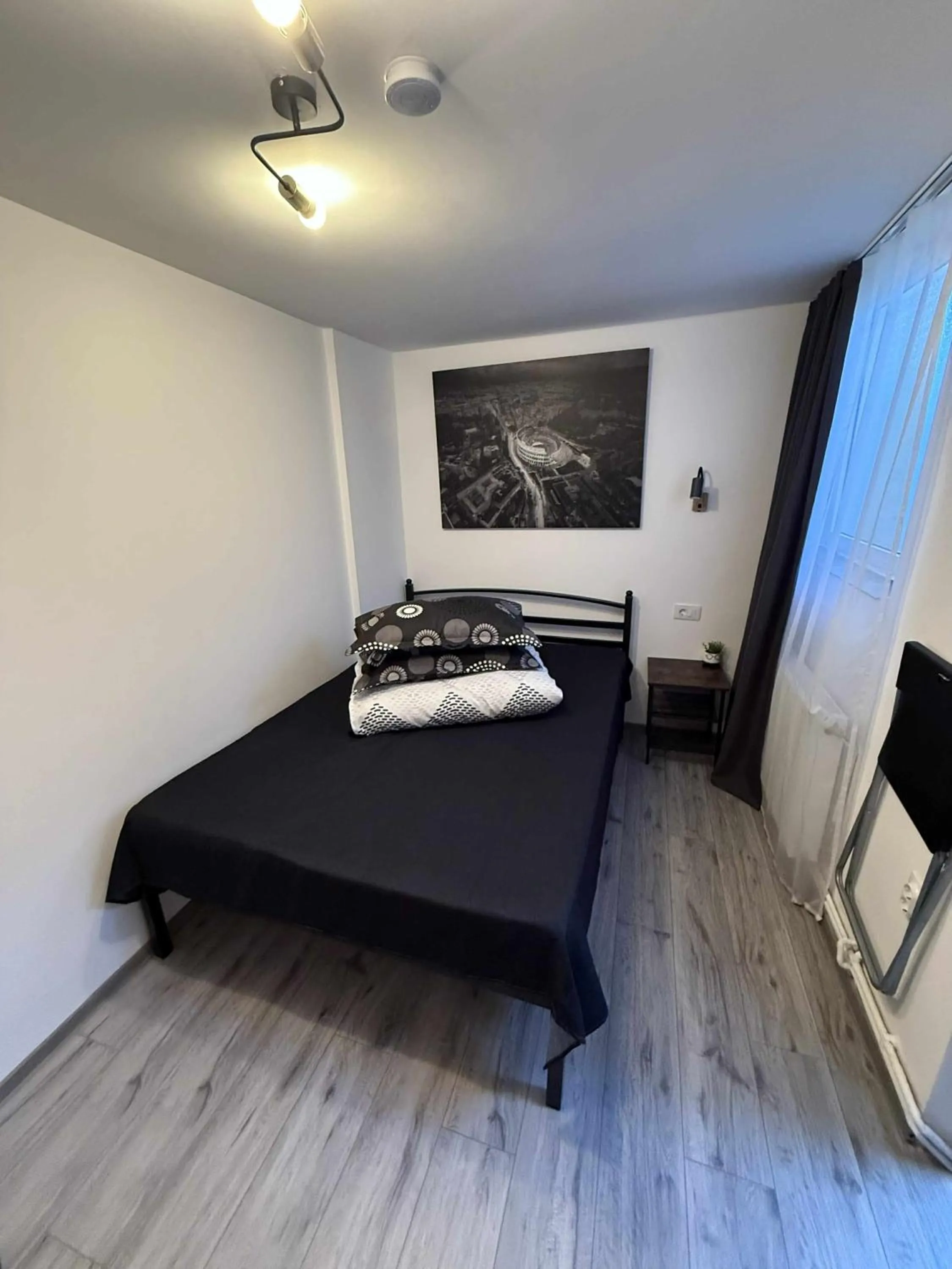 Photo of the whole room, Bed in Casa Bucovineană