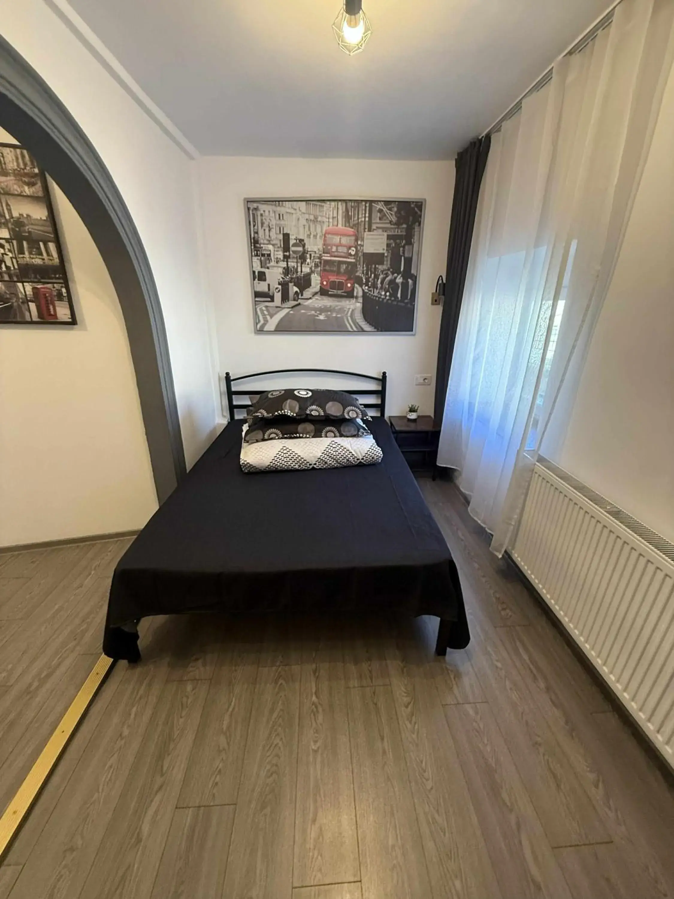 Triple Room with Shower - single occupancy in Casa Bucovineană Triple Room with Shower - single occupancy in Casa Bucovineană