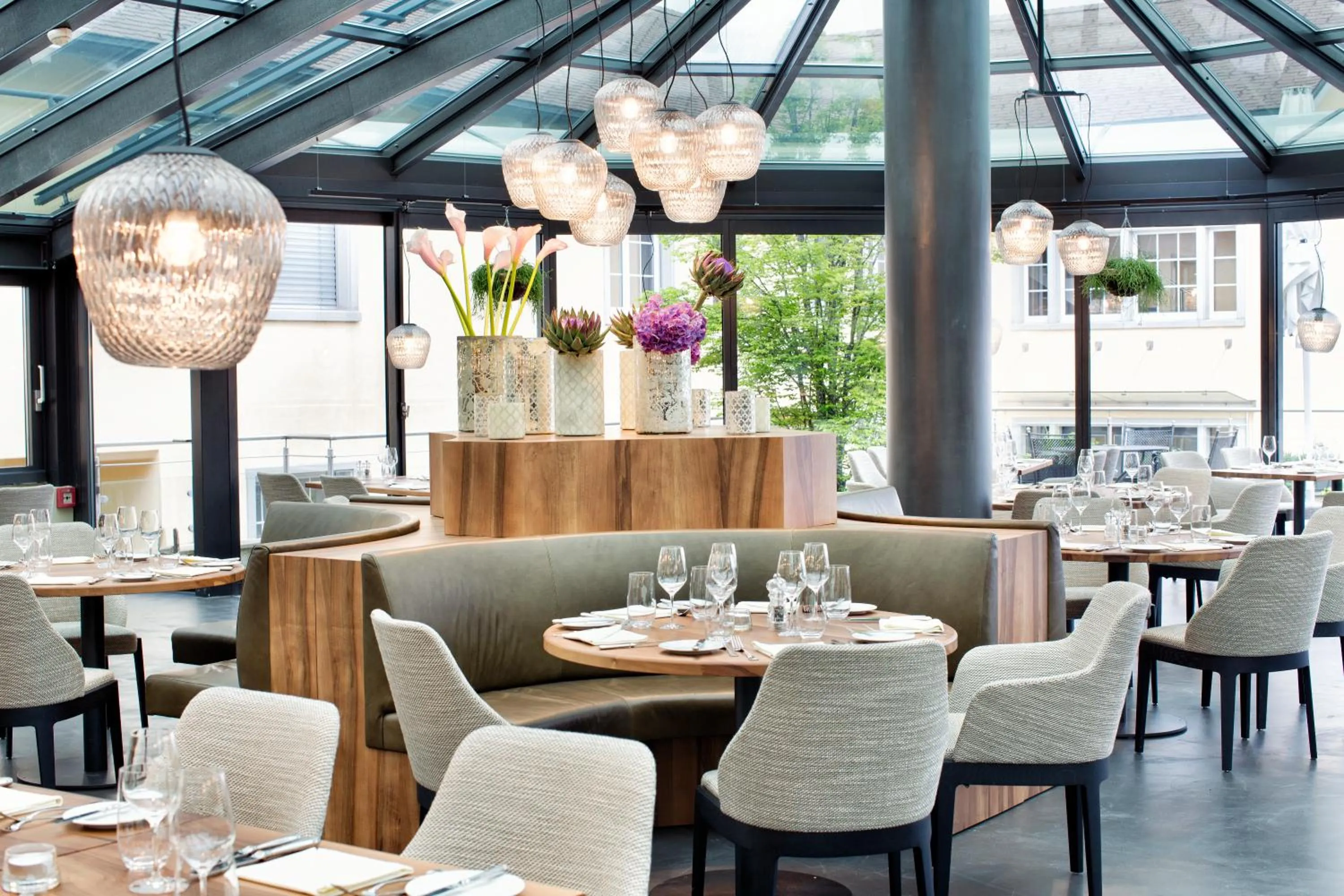 Restaurant/places to eat in Hotel UTO KULM car-free hideaway in Zurich