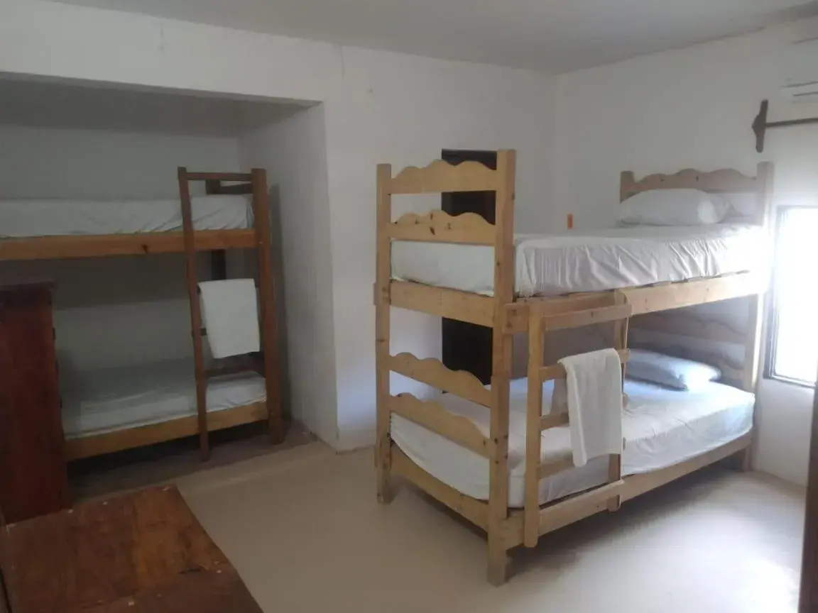 Single Bed in Mixed Dormitory Room in Posada Hondumar Holbox Single Bed in Mixed Dormitory Room in Posada Hondumar Holbox