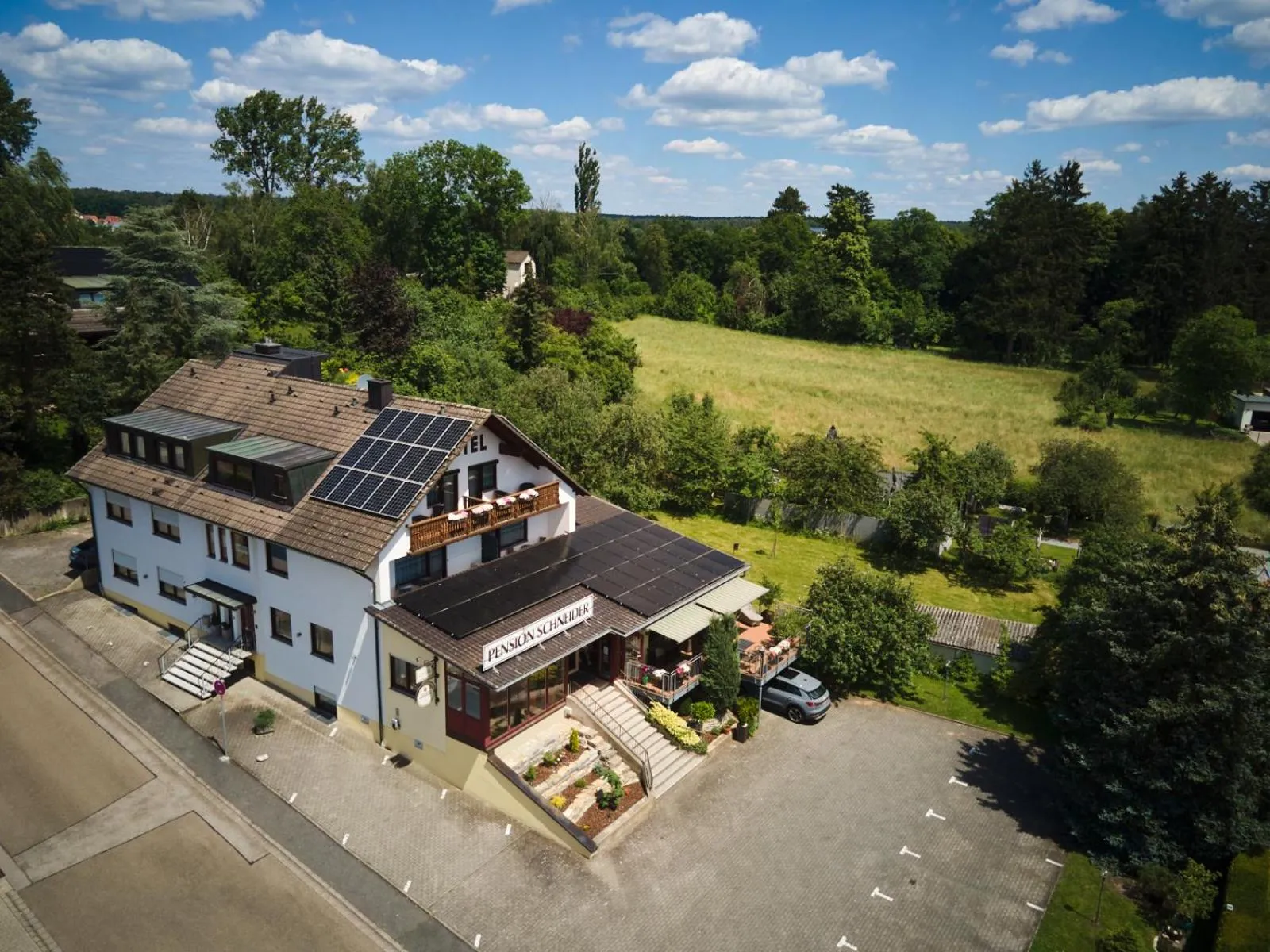 Parking in Hotel SCHNEIDER