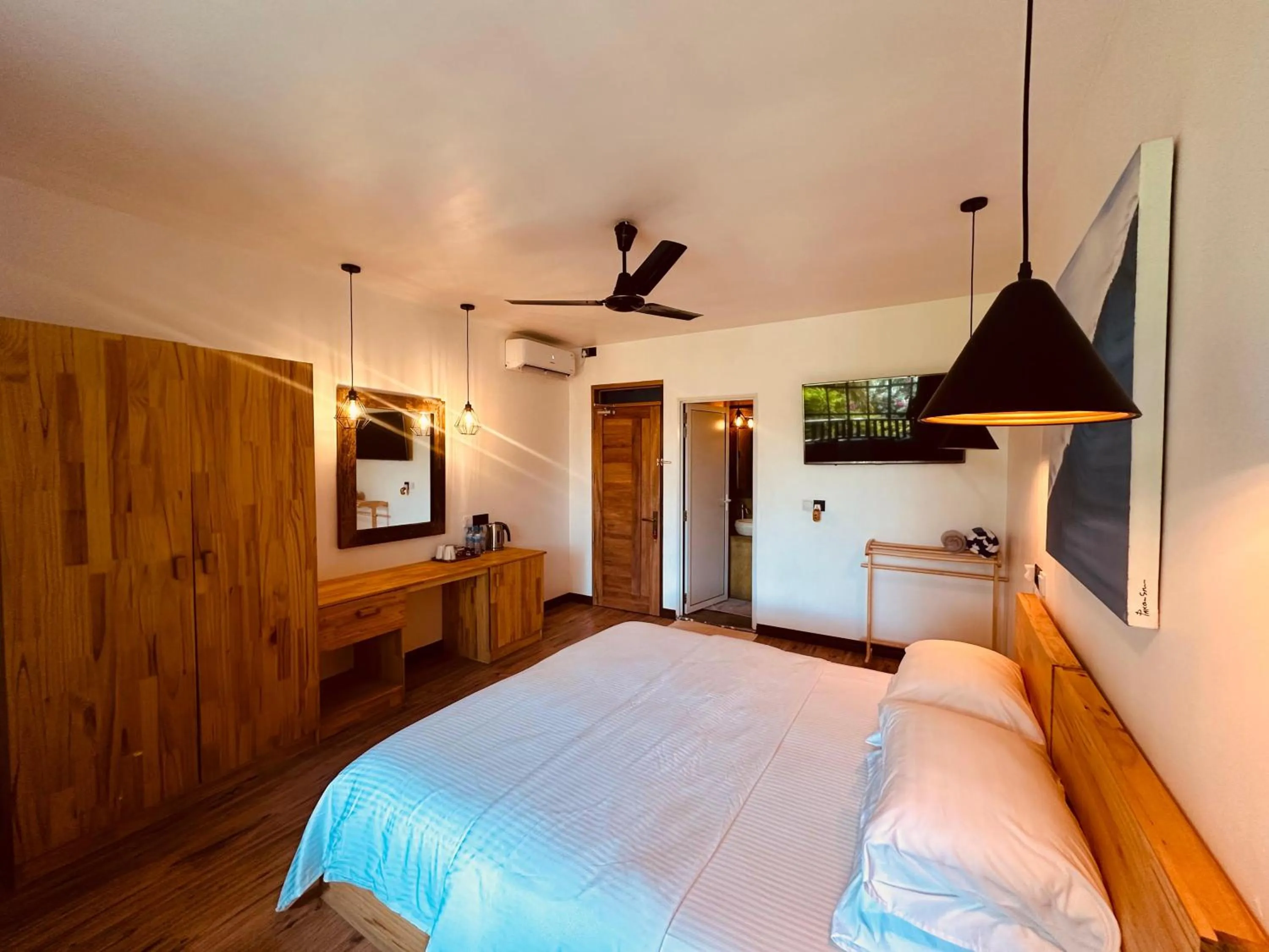 Photo of the whole room, Bed in Odi Kamadhoo