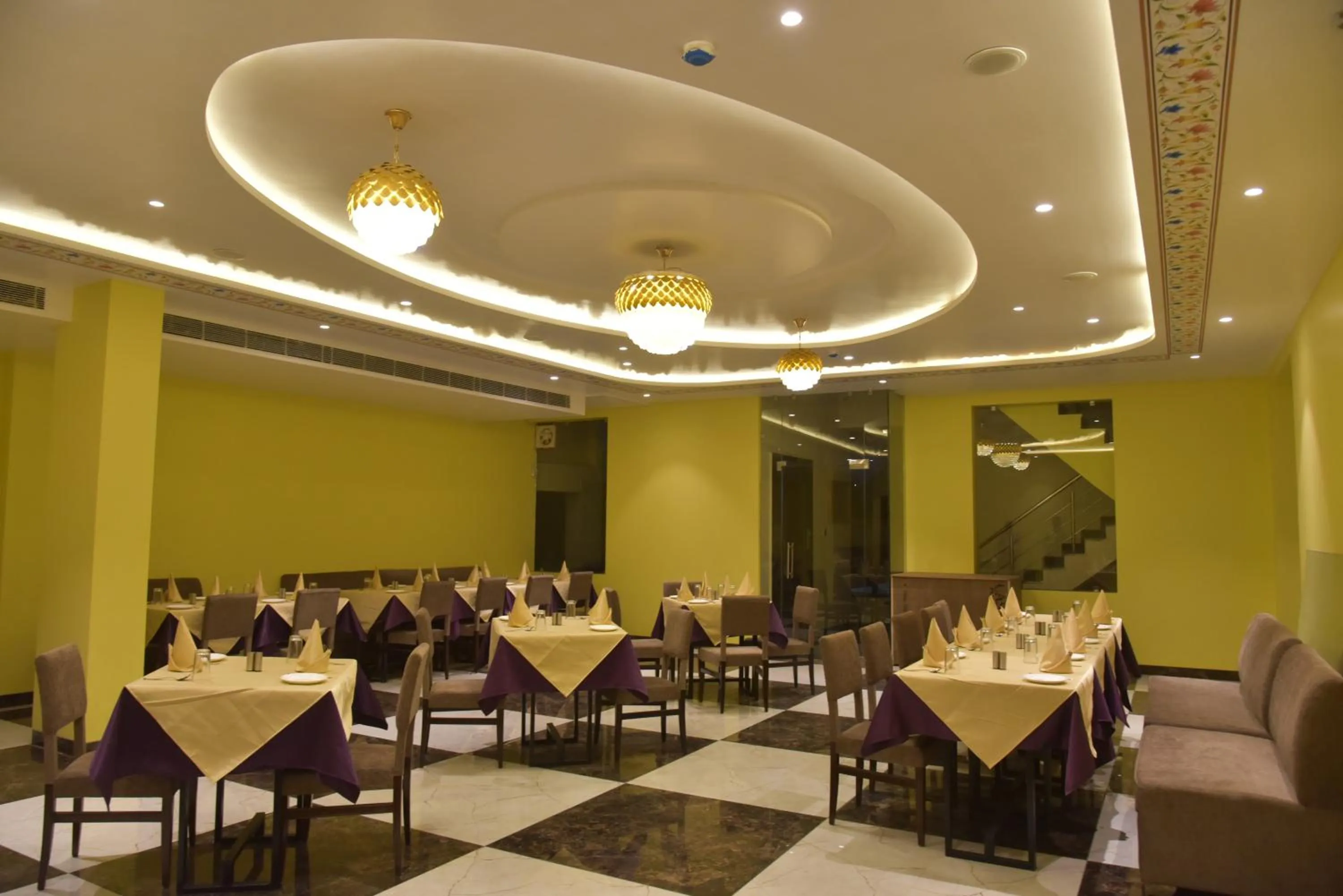 Restaurant/places to eat in Hotel Siddharsh Heritage